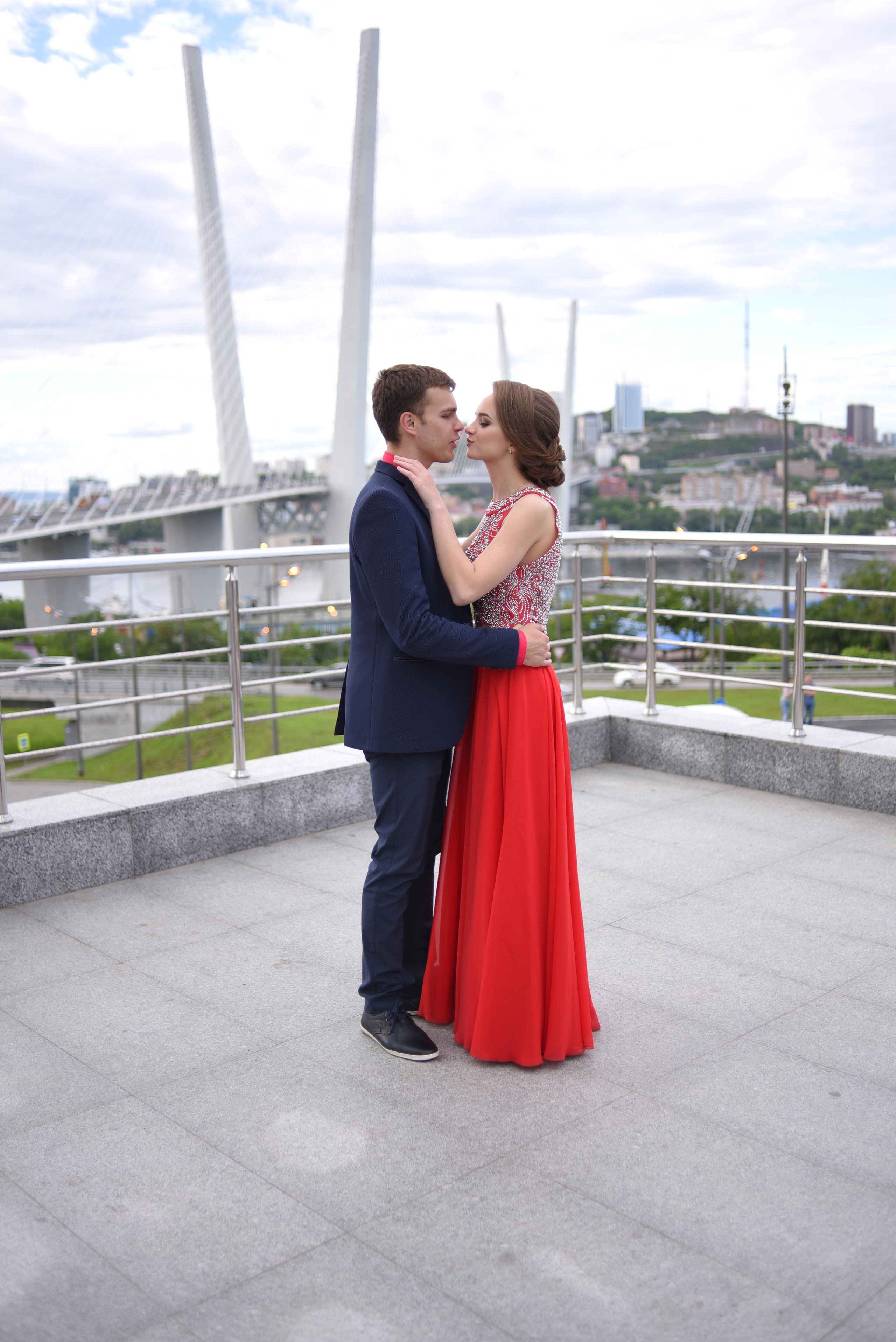 Выпускной Школа имени Дубинина. Свадебный фотограф Елена Рякина