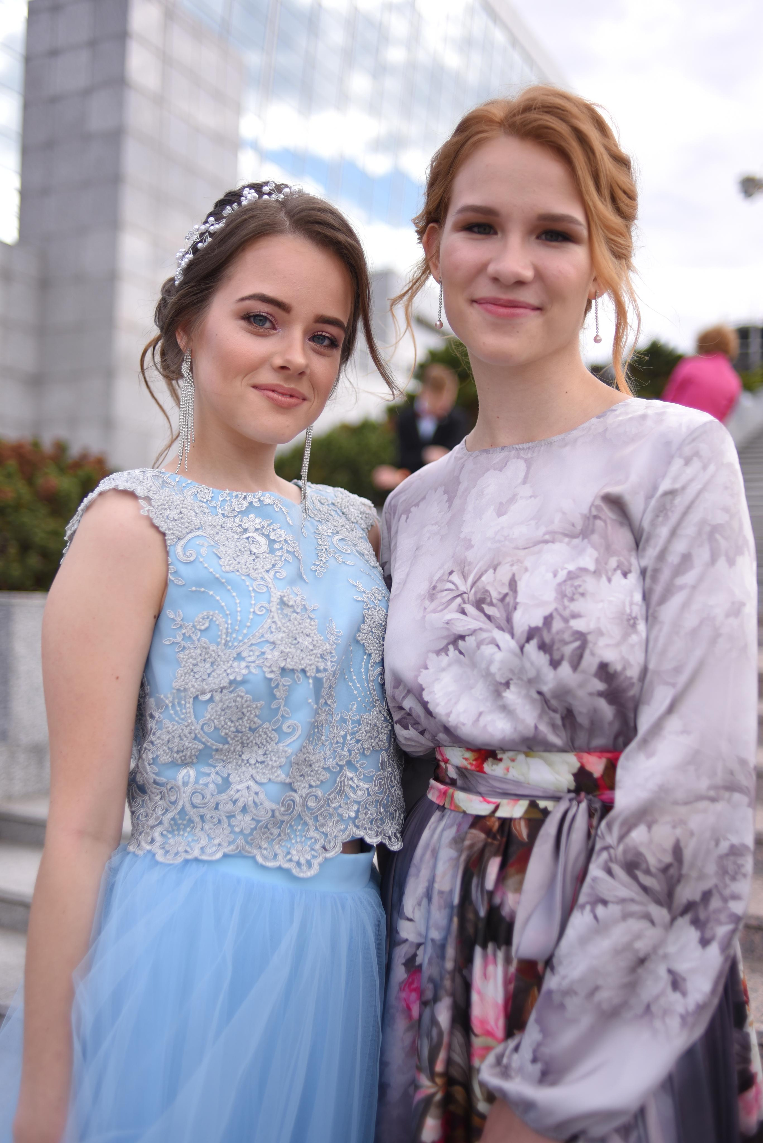 Выпускной Школа имени Дубинина. Свадебный фотограф Елена Рякина