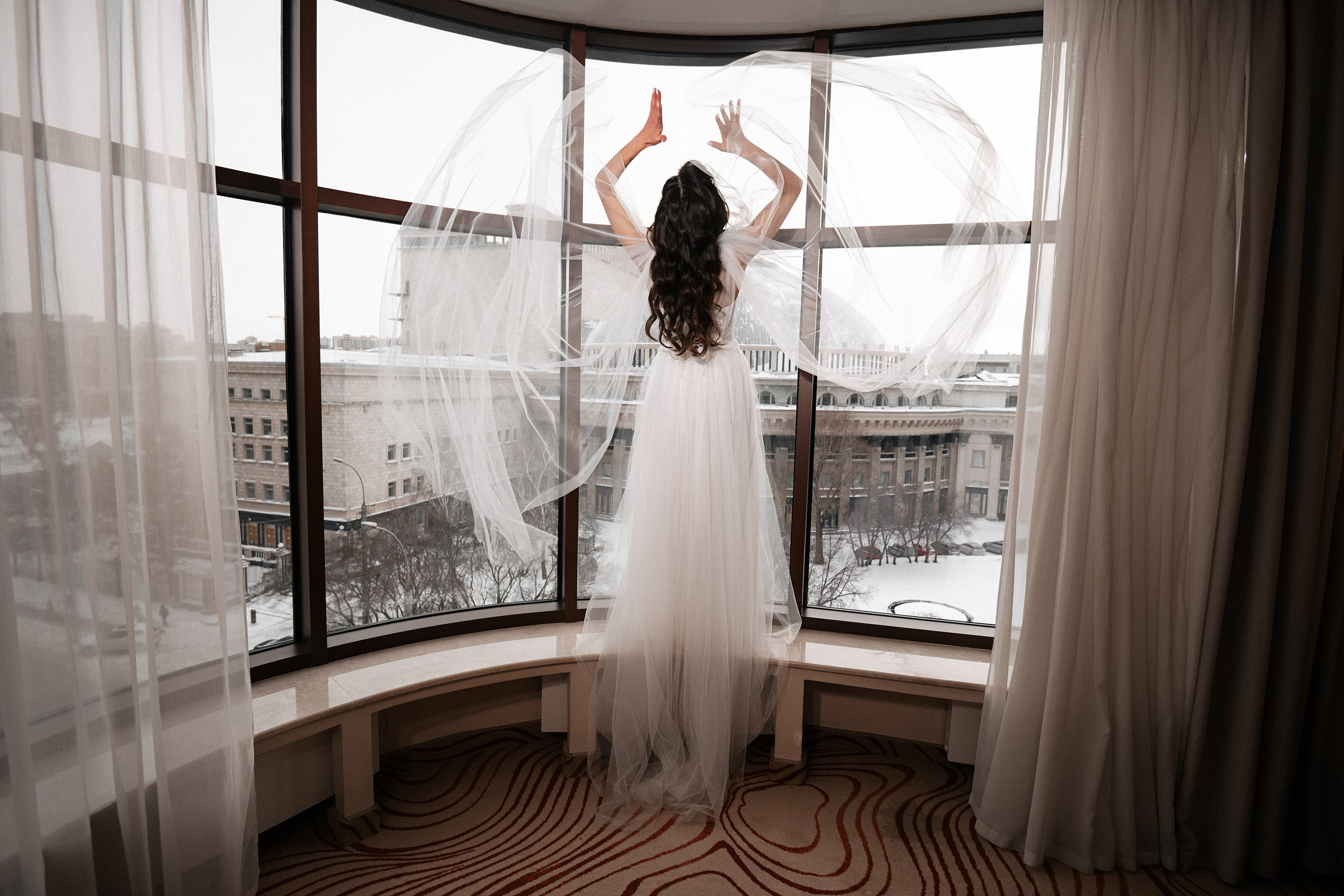 Свадебный фотограф Новосибирск по доступной цене