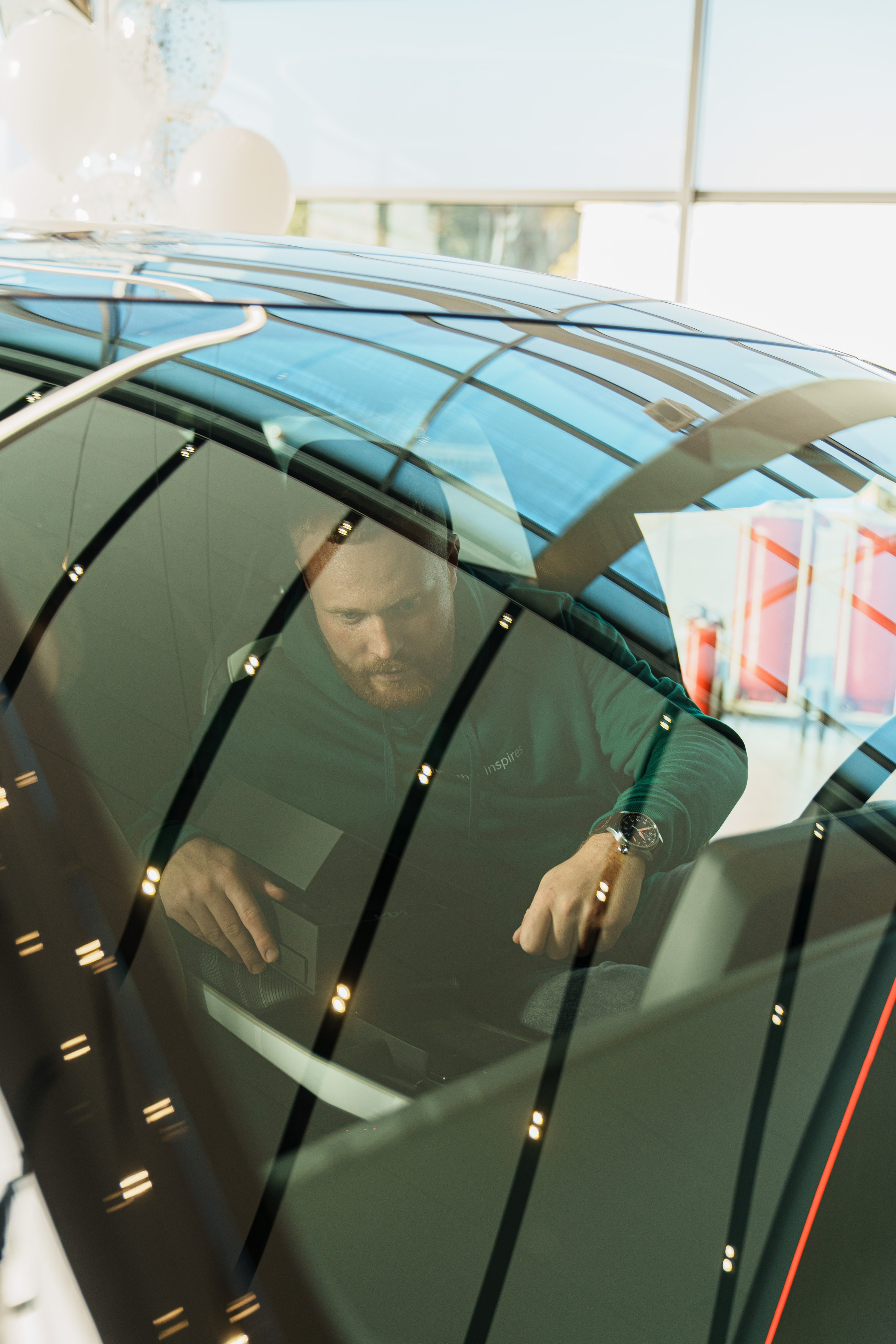 Kia EV6 Вручение Евгений Чебаткову. Фотограф TAULAN_1