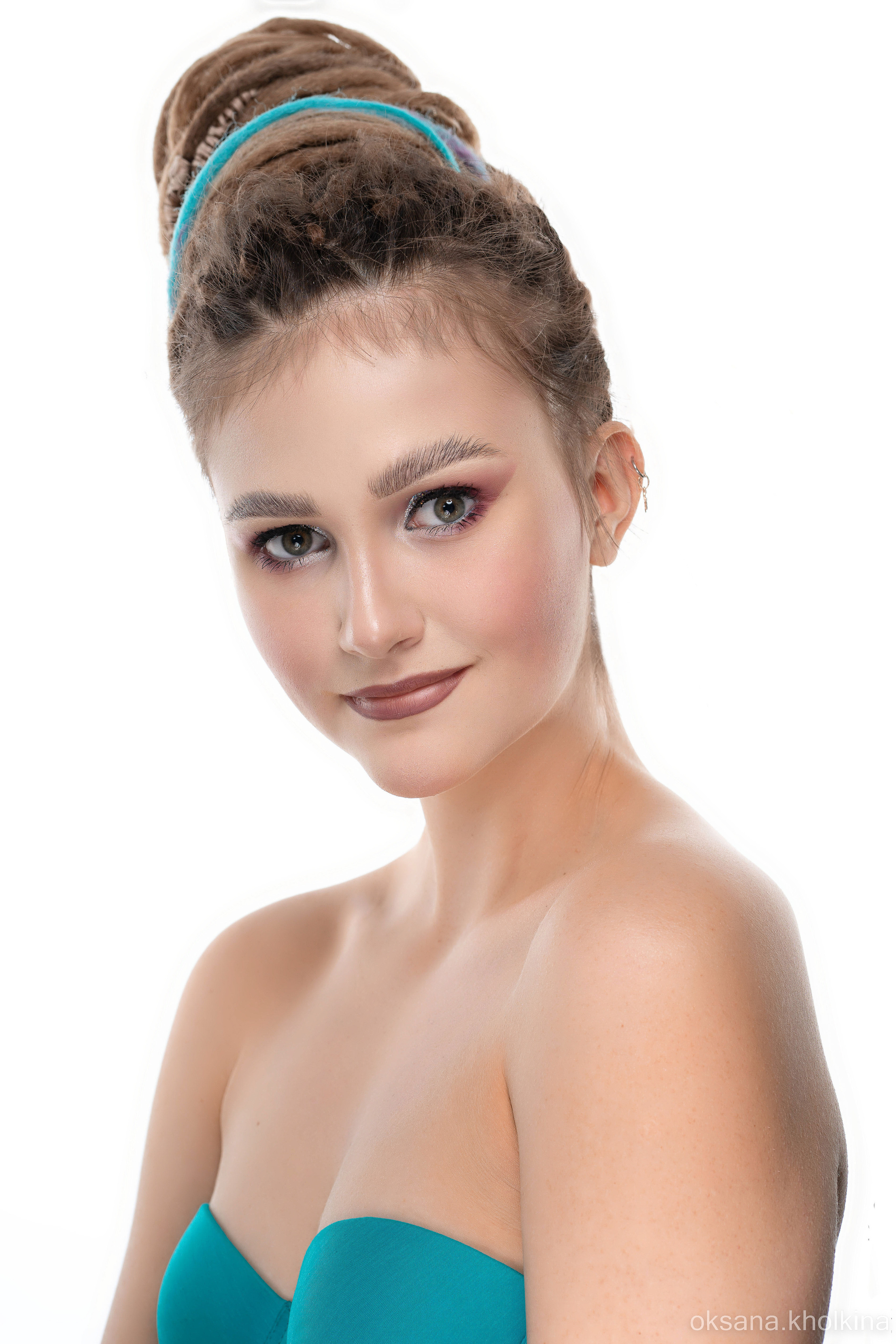 Портреты. Оксана Холкина, фотограф в г. Омске