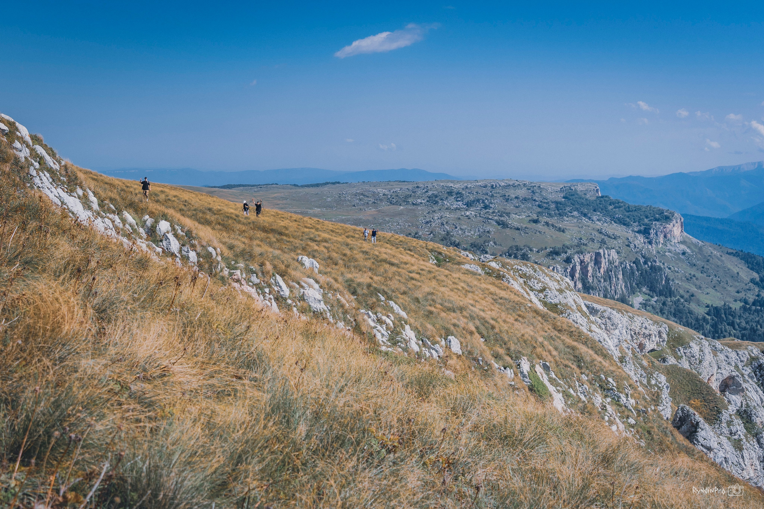 Поход на Оштен с командой Мадьяр 10.09.24. Репортажный фотограф в Краснодаре Рындин Дмитрий
