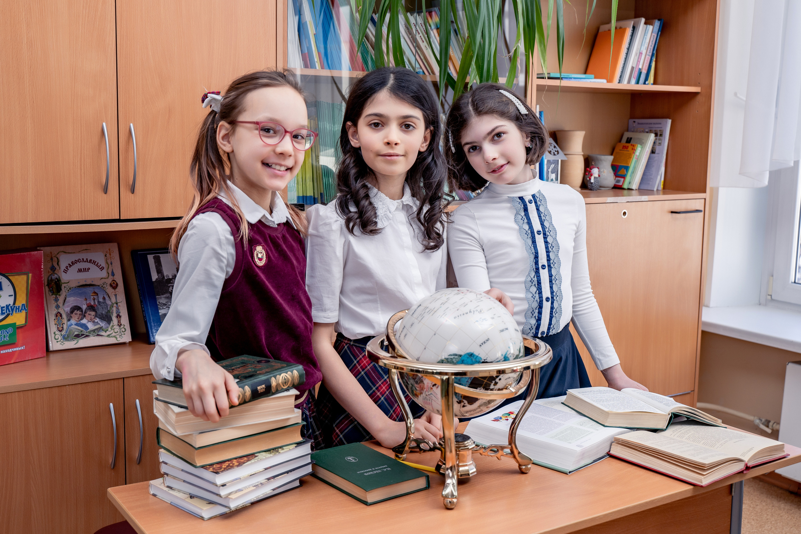 ШКОЛЬНАЯ СЪЕМКА (БЕЗ АЛЬБОМА). Школьная фотостудия «Like Moment» в Строгино