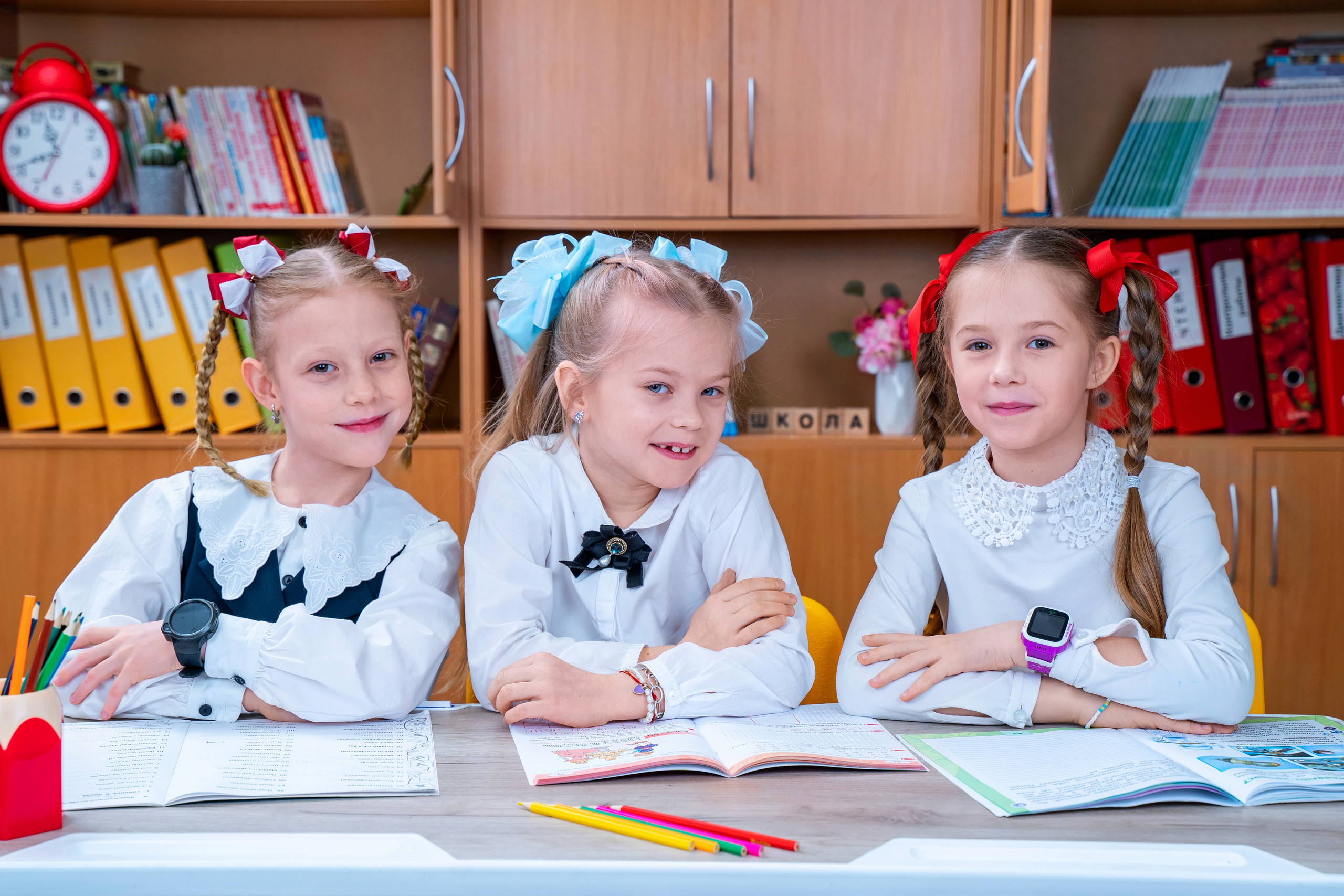 ШКОЛЬНАЯ СЪЕМКА (БЕЗ АЛЬБОМА). Школьная фотостудия «Like Moment» в Строгино