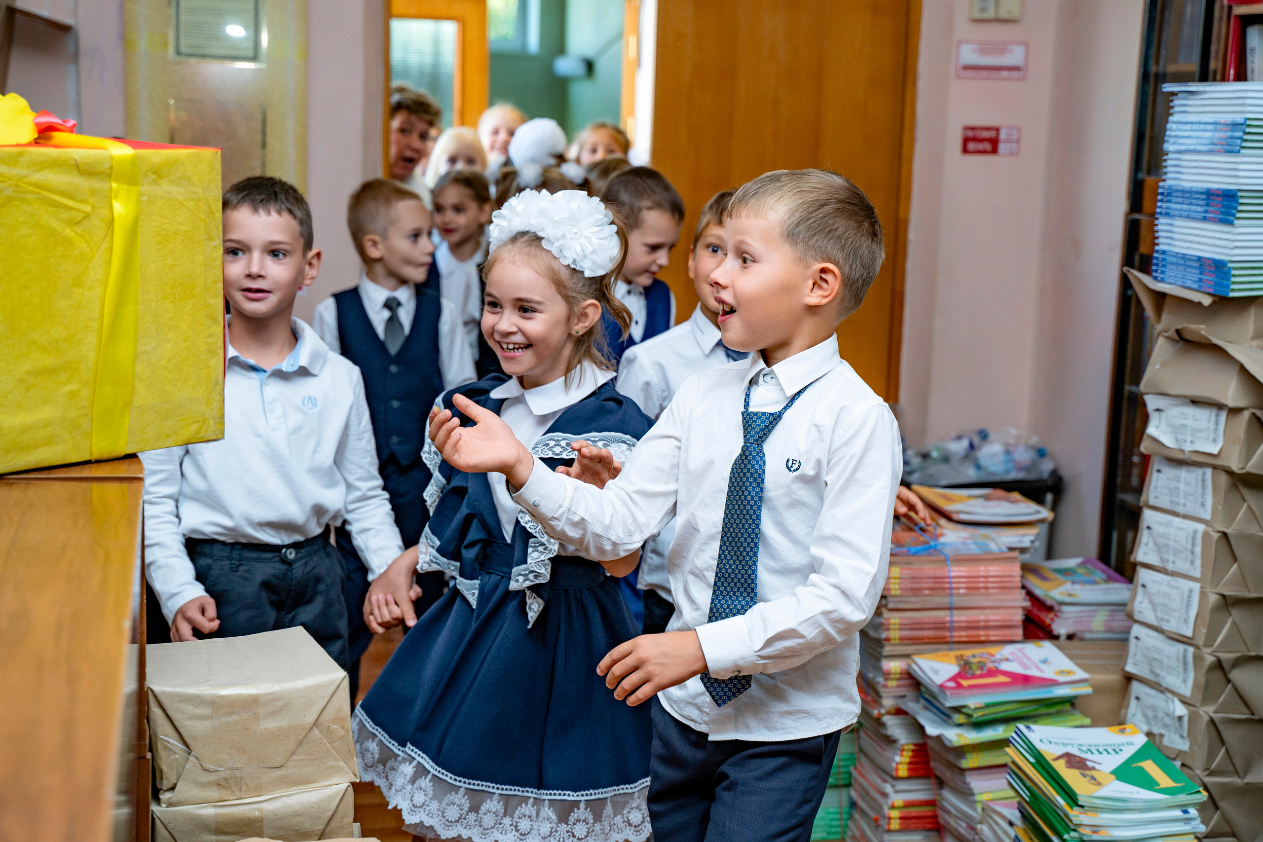 ШКОЛЬНАЯ СЪЕМКА (БЕЗ АЛЬБОМА). Школьная фотостудия «Like Moment» в Строгино