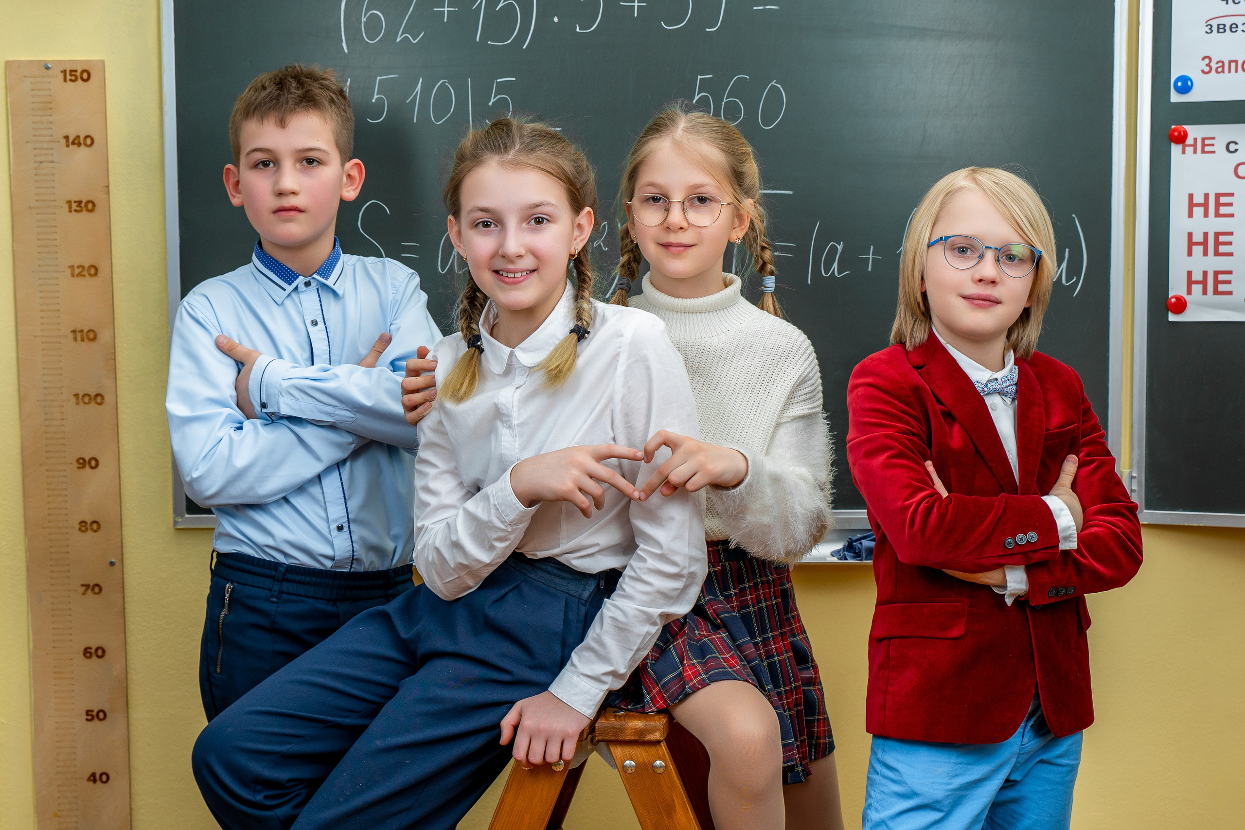 ШКОЛЬНАЯ СЪЕМКА (БЕЗ АЛЬБОМА). Школьная фотостудия «Like Moment» в Строгино