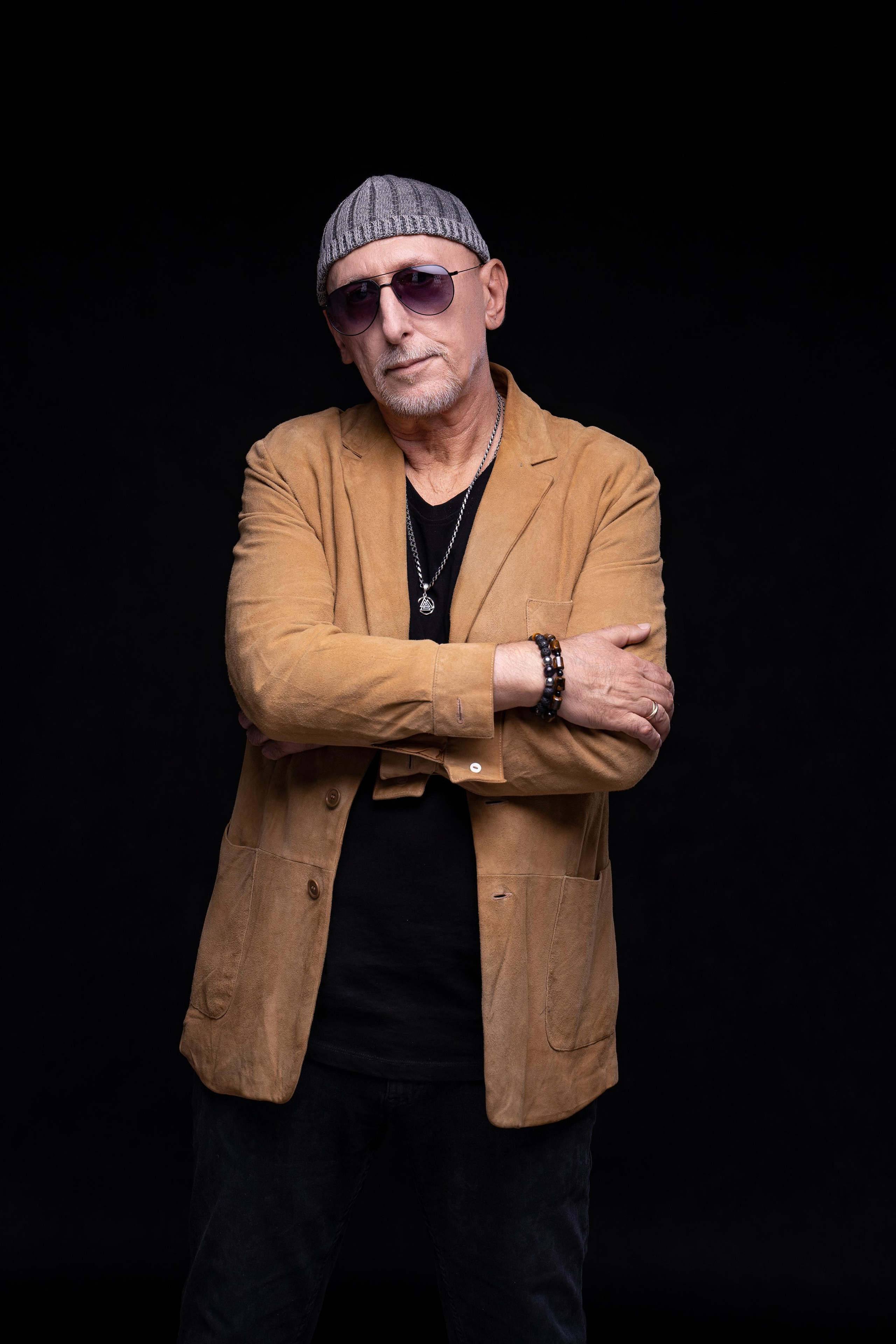 Группа КАРАКАЯ. Школьная фотостудия «Like Moment» в Строгино