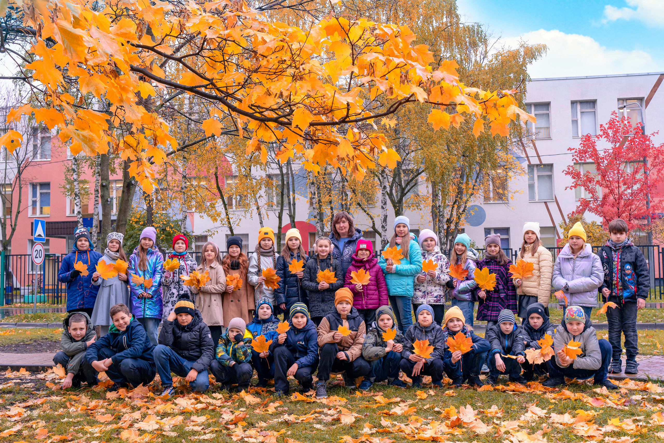 ШКОЛЬНАЯ СЪЕМКА (БЕЗ АЛЬБОМА). Школьная фотостудия «Like Moment» в Строгино