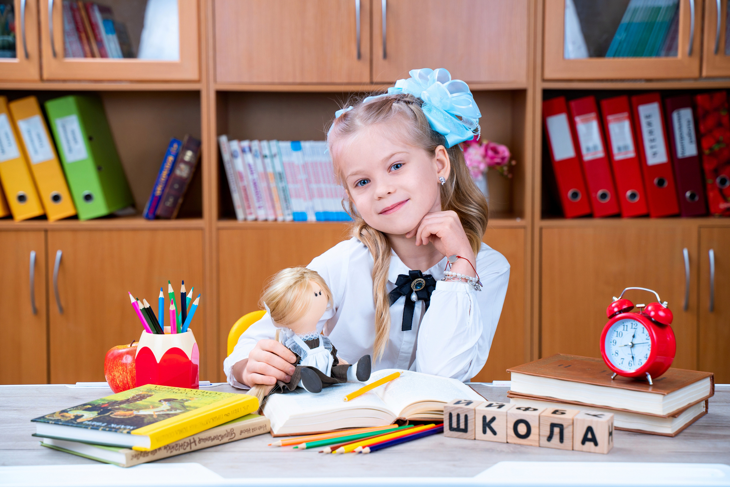 ШКОЛЬНАЯ СЪЕМКА (БЕЗ АЛЬБОМА). Школьная фотостудия «Like Moment» в Строгино