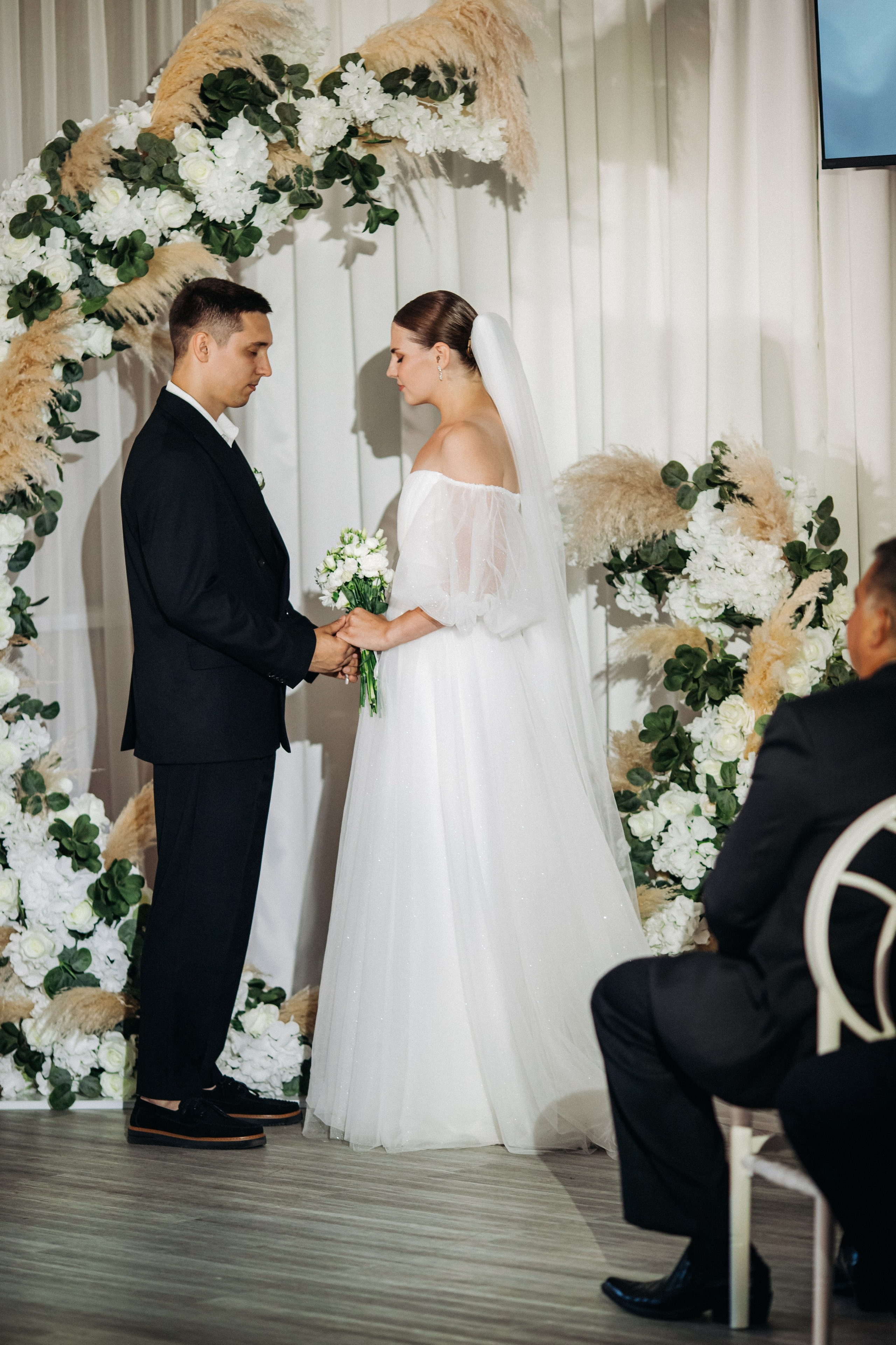 Vlad & Nadya (Saint-Petersburg, Russia). Destination wedding photographer Peter Letu