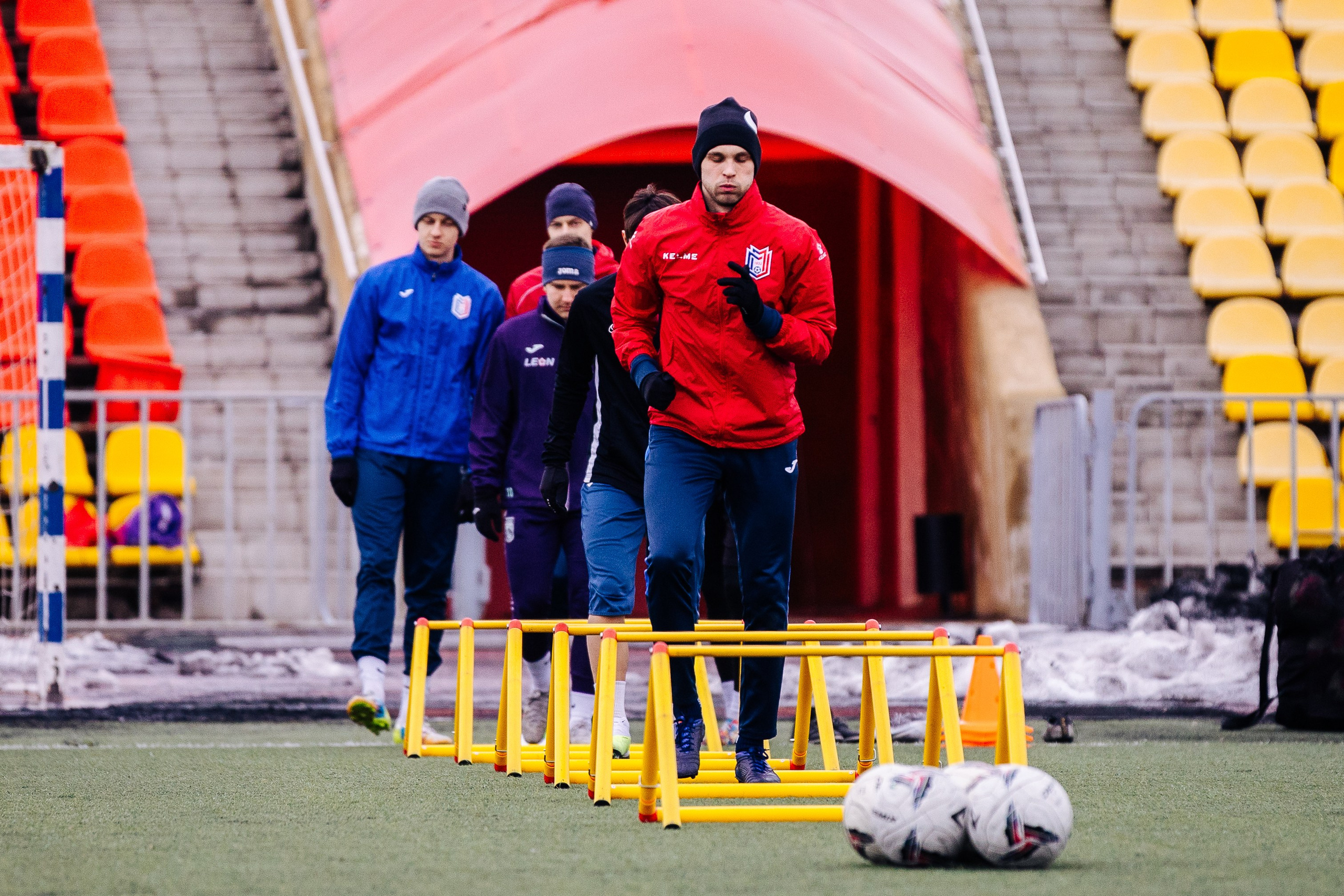 Тренировка ФК Металлург // 01.04.24. Денис Прохоров Фотограф в г. Магнитогорск