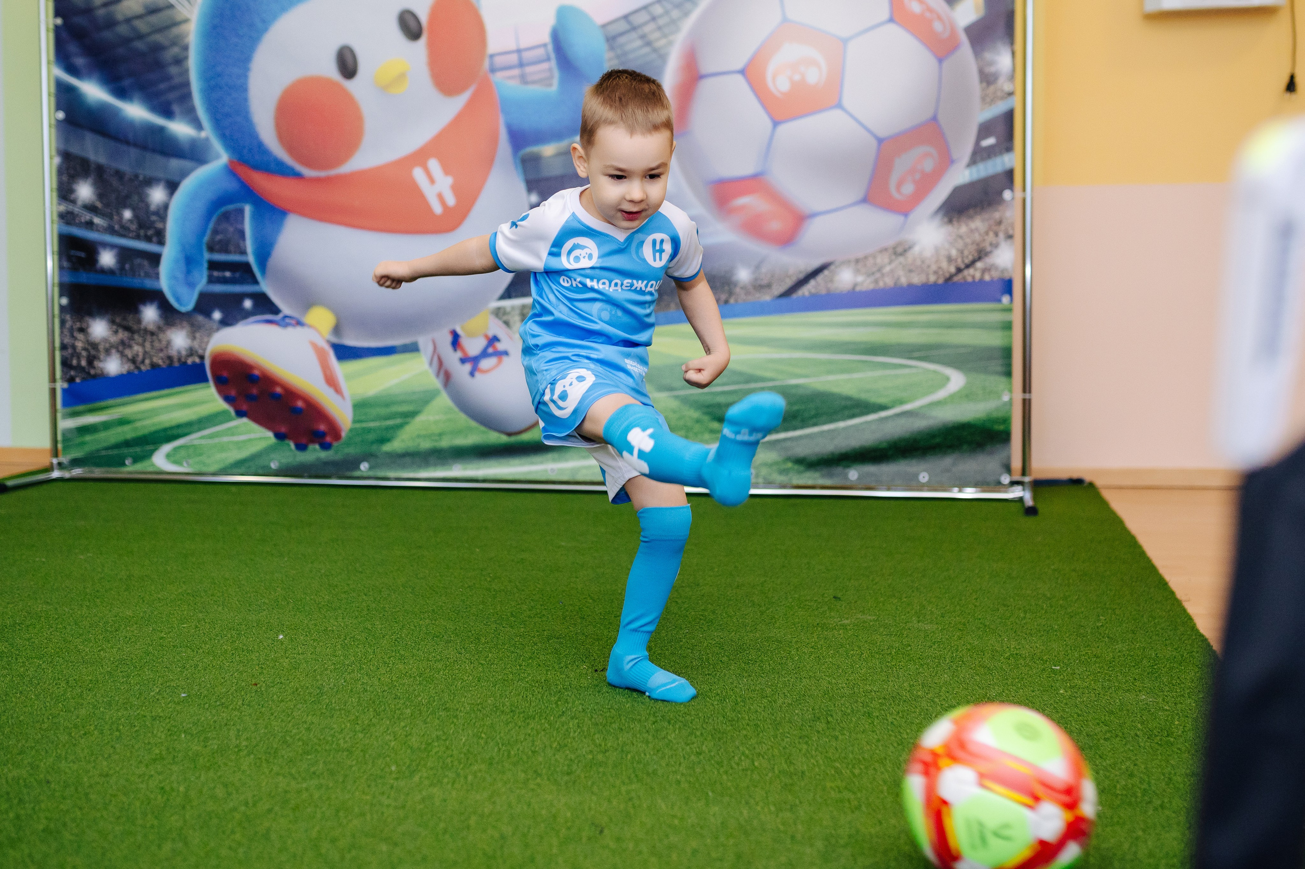 Фотосессия с кубком в детских садах г. Магнитогорска. Денис Прохоров Фотограф в г. Магнитогорск