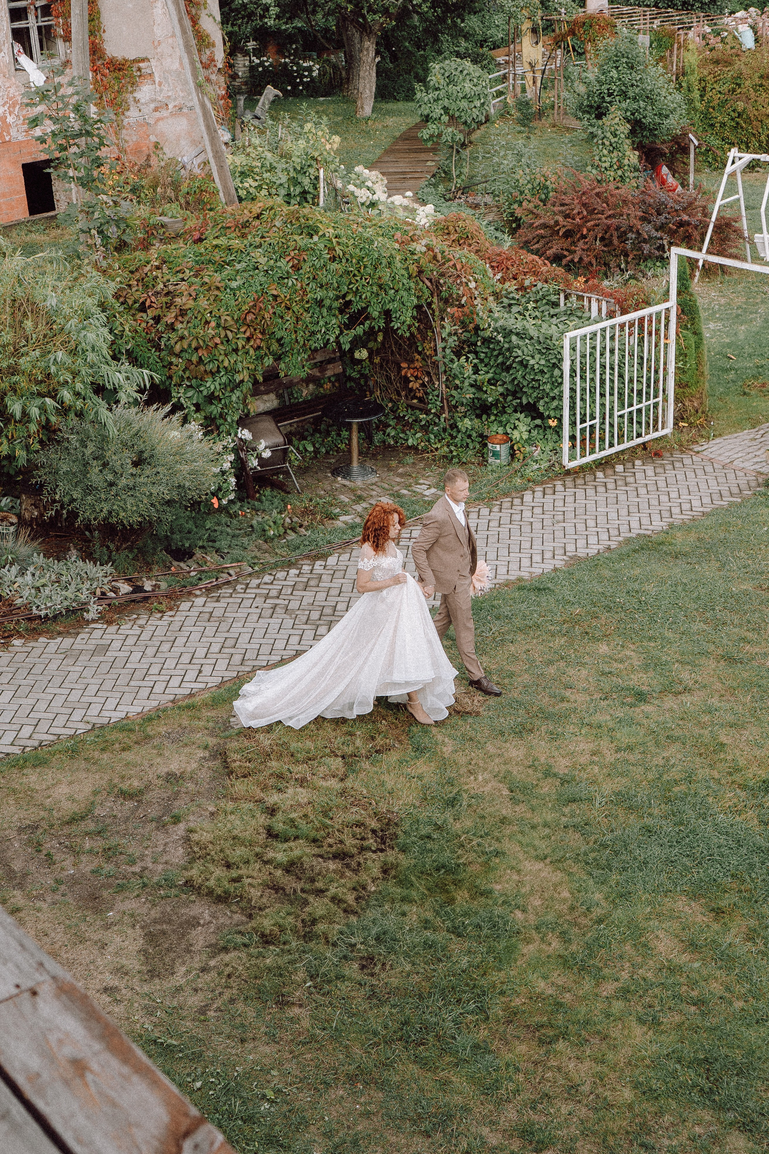 СВАДЕБНАЯ ФОТОСЕССИИЯ ПАРЫ В ГОРОДЕ ПРИОЗЕРСК В СОСНОВОМ ЛЕСУ И С ПИКАПОМ. Профессиональный фотограф, Санкт-Петербург — Виктория Богомолова