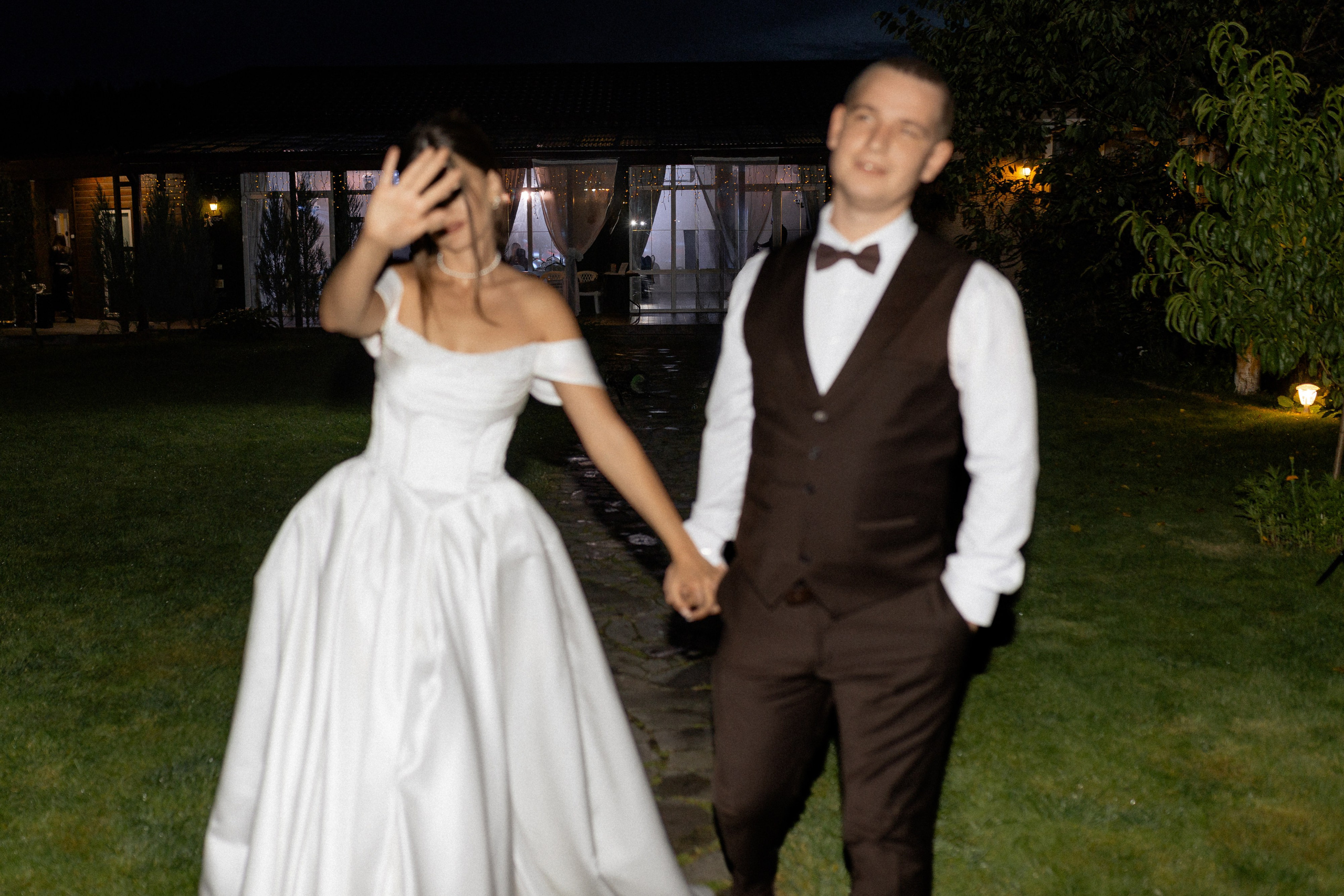 Свадебная фотосессия Анастасии и Игоря в Усадьбе Легенда. Свадебный фотограф в Минске/Беларуси Сергей Спиридонов