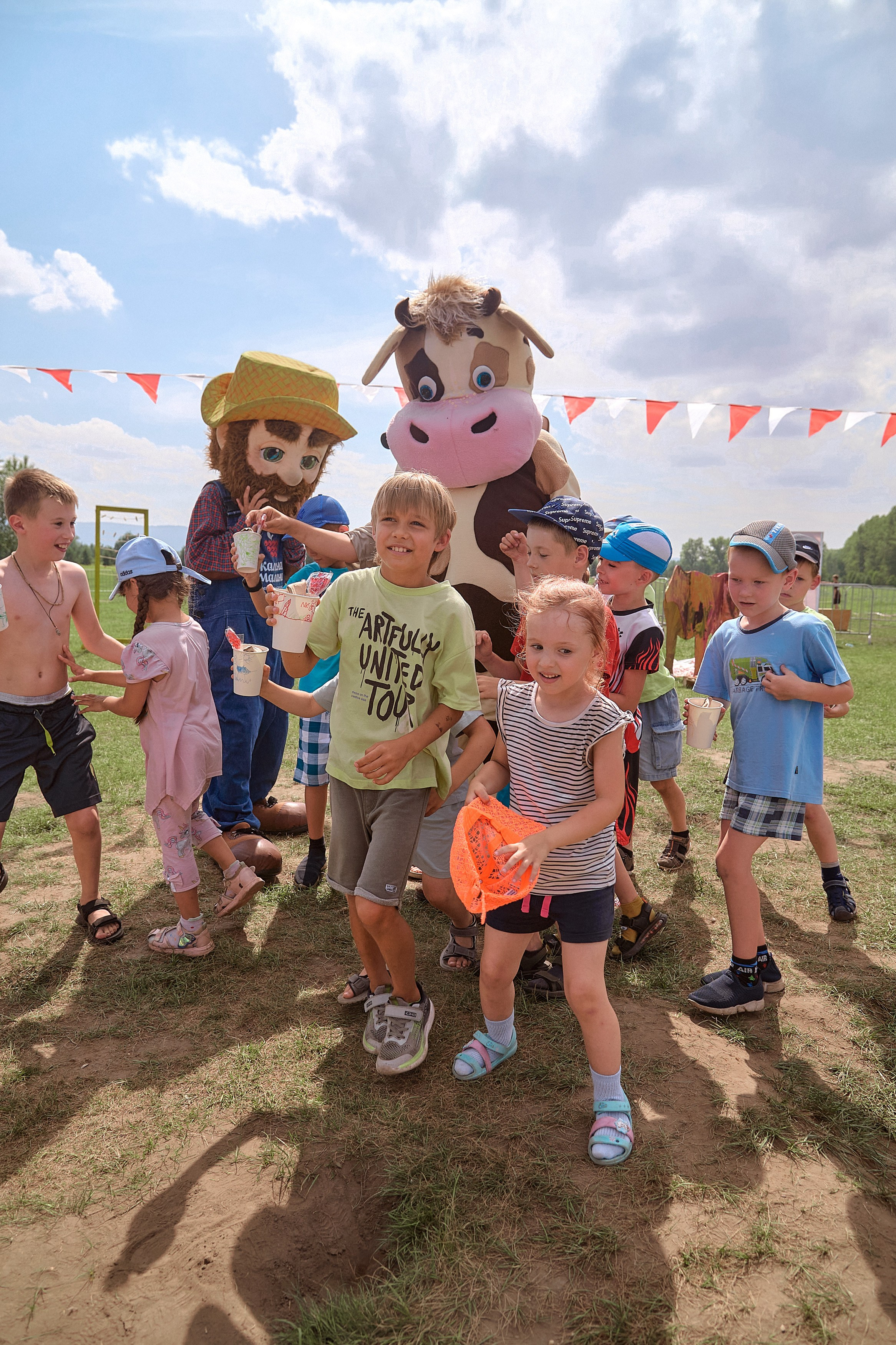 Портфолио репортажной фотосъёмки: эко-фестиваль "Калина-Малина". Фотограф Яковлев Роман — Красноярск