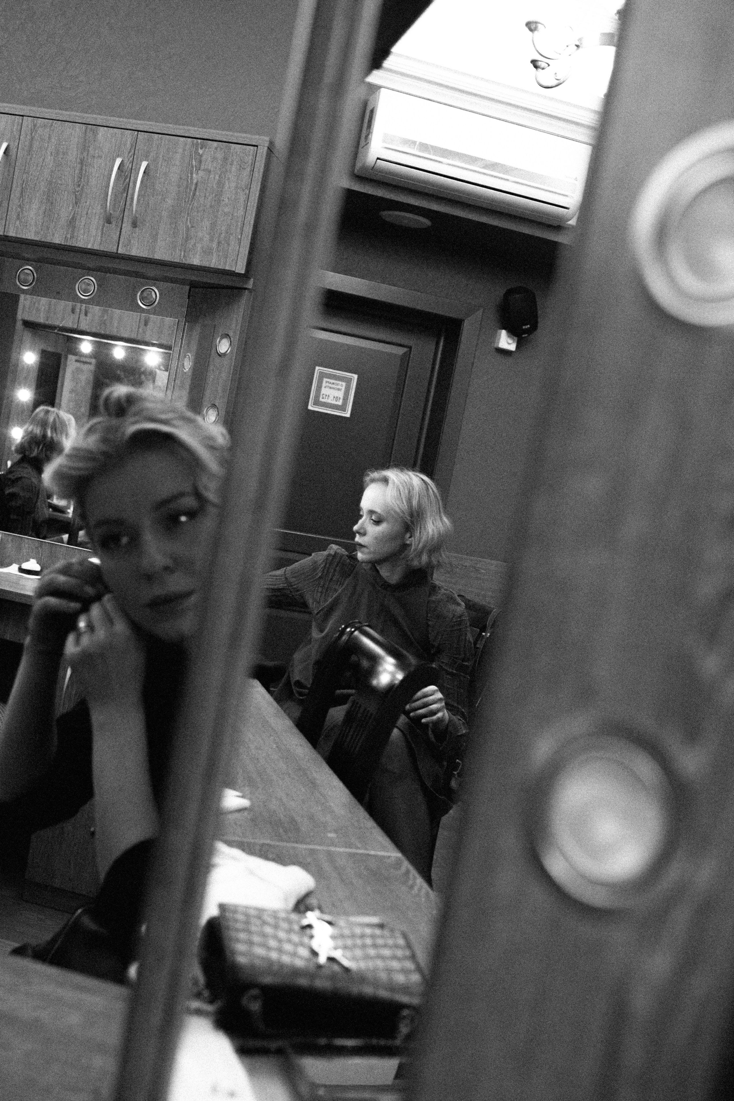 Theatre backstages. Portrait and backstage photographer Nina Crane