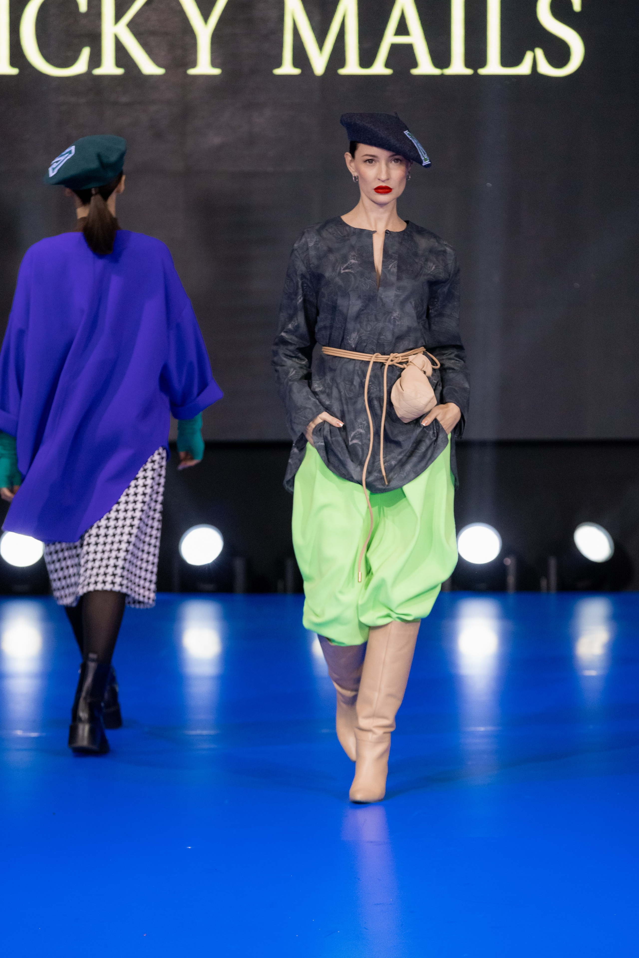 Подиум Volga Fashion Show 2025 в Ростове-на-Дону. Фотограф в Ростов-на-Дону Виктория Савчук