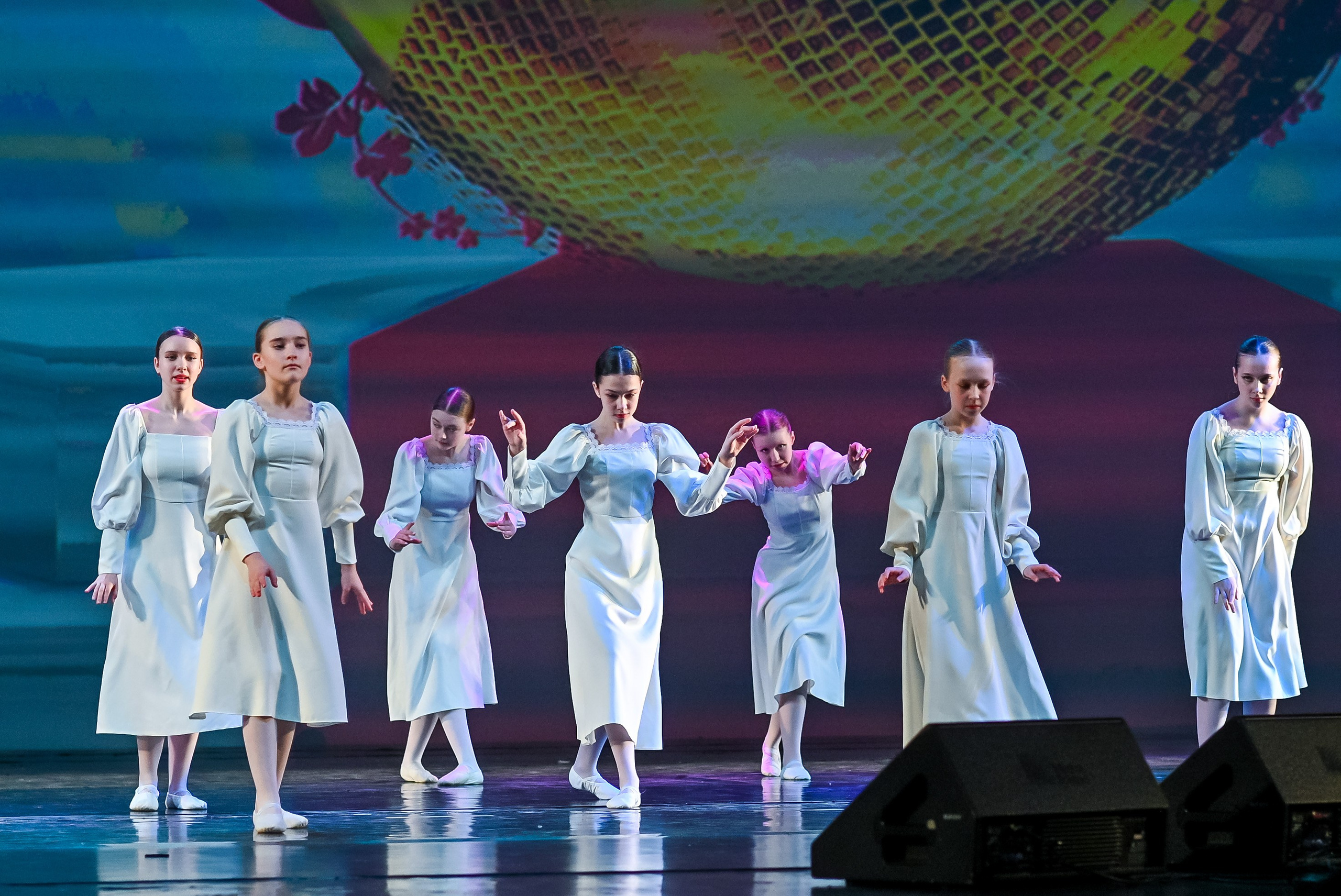 23 апреля, часть 3, БКЗ Октябрьский, г. Санкт-Петербург. Золотое яблочко