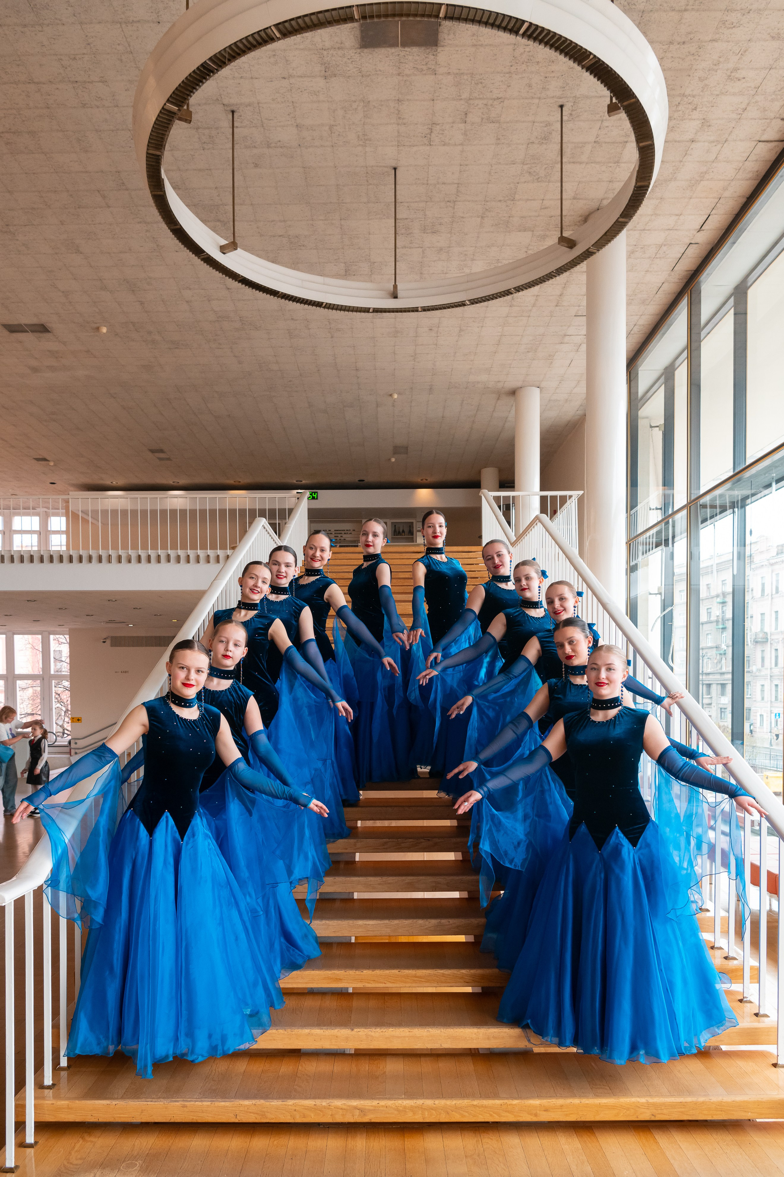 23 апреля, красная дорожка, БКЗ Октябрьский, г. Санкт-Петербург. Золотое яблочко