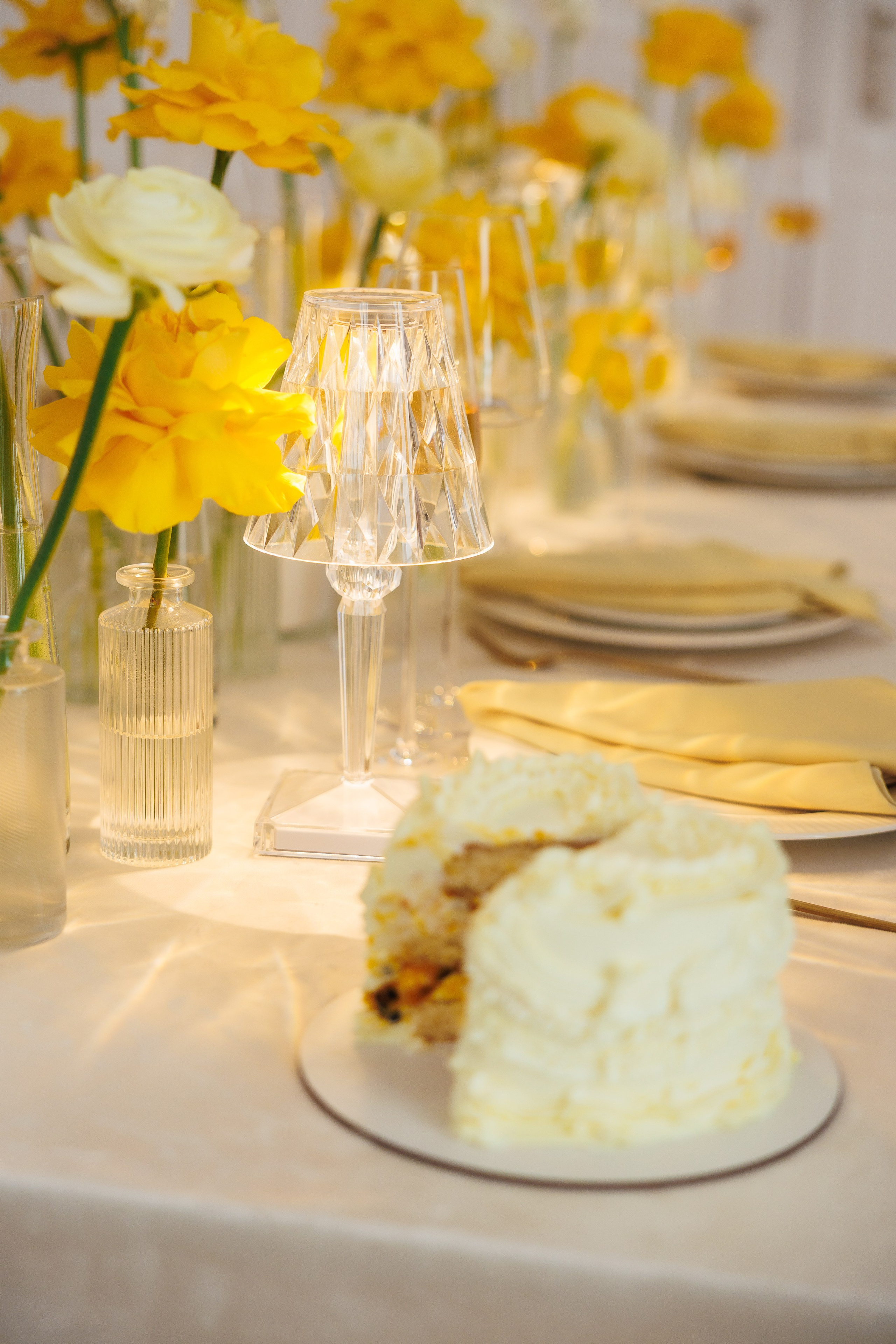 Камерная свадьба: весеннее настроение. Свадебный и семейный фотограф в Москве Красинская Мария