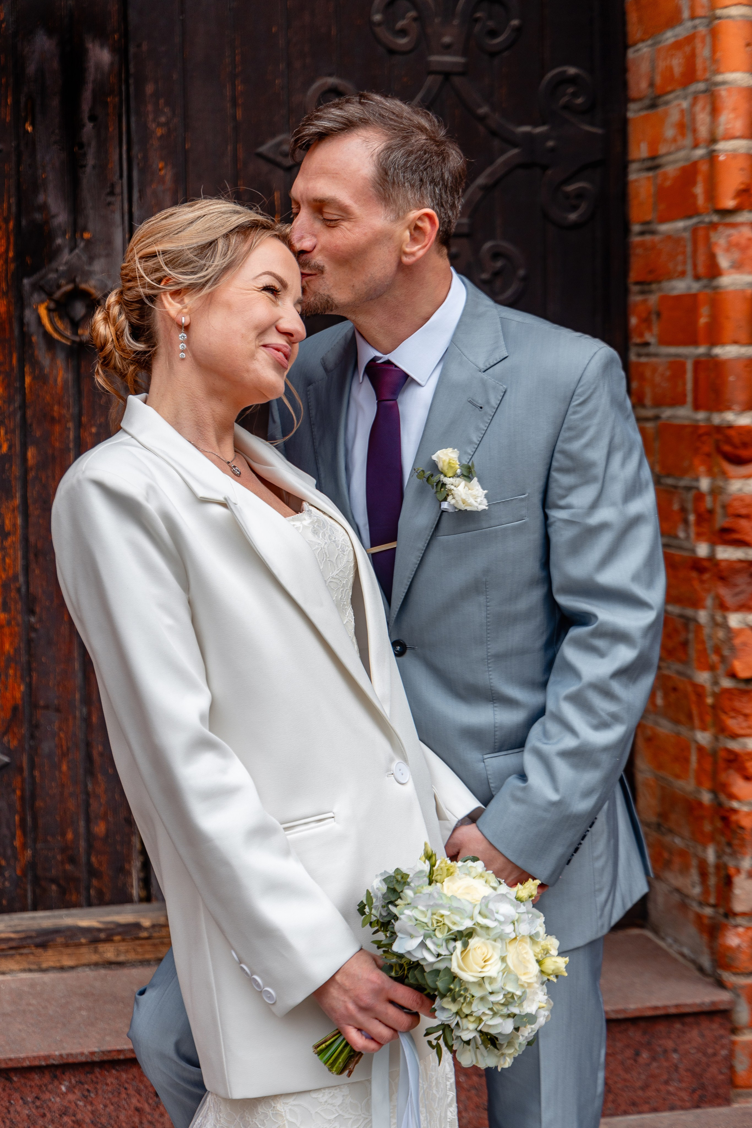 Ирина и Виталий | Остров Канта. Фотограф Елена Медок Калининград