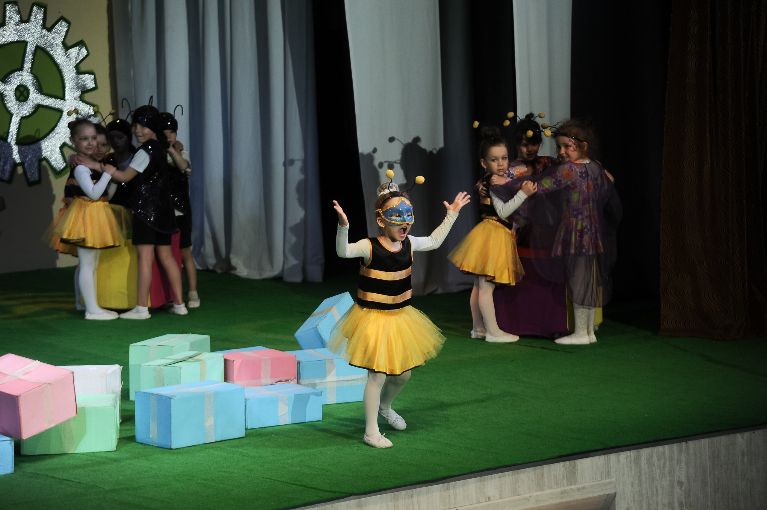 Выпускной 2025, детский центр «Самовар». Фотограф Олег Юршевич Солигорск Минск