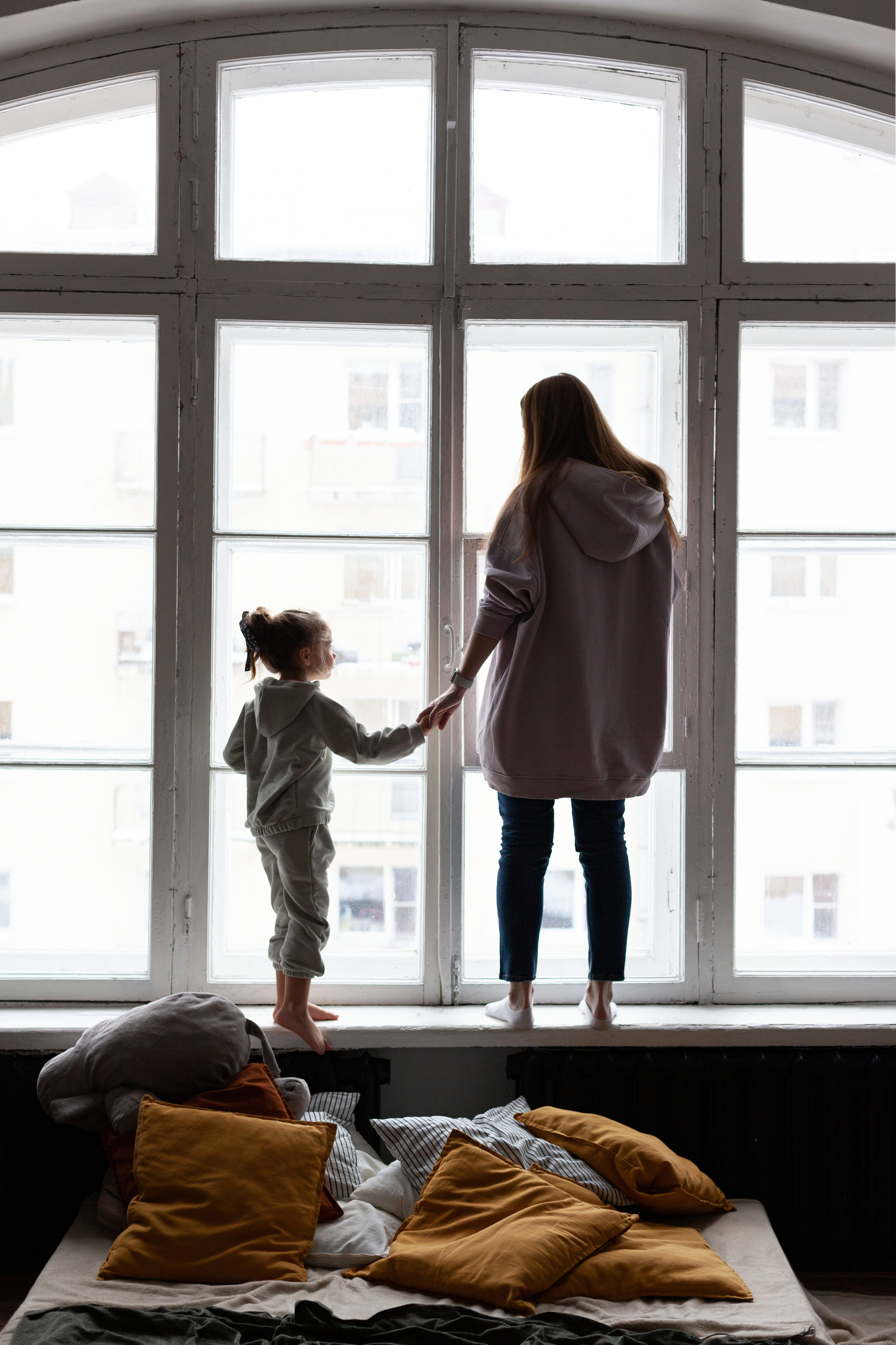 Студийная фотосессия мамы и дочки. Детский и контент фотограф Надя Волкова Санкт-Петербург