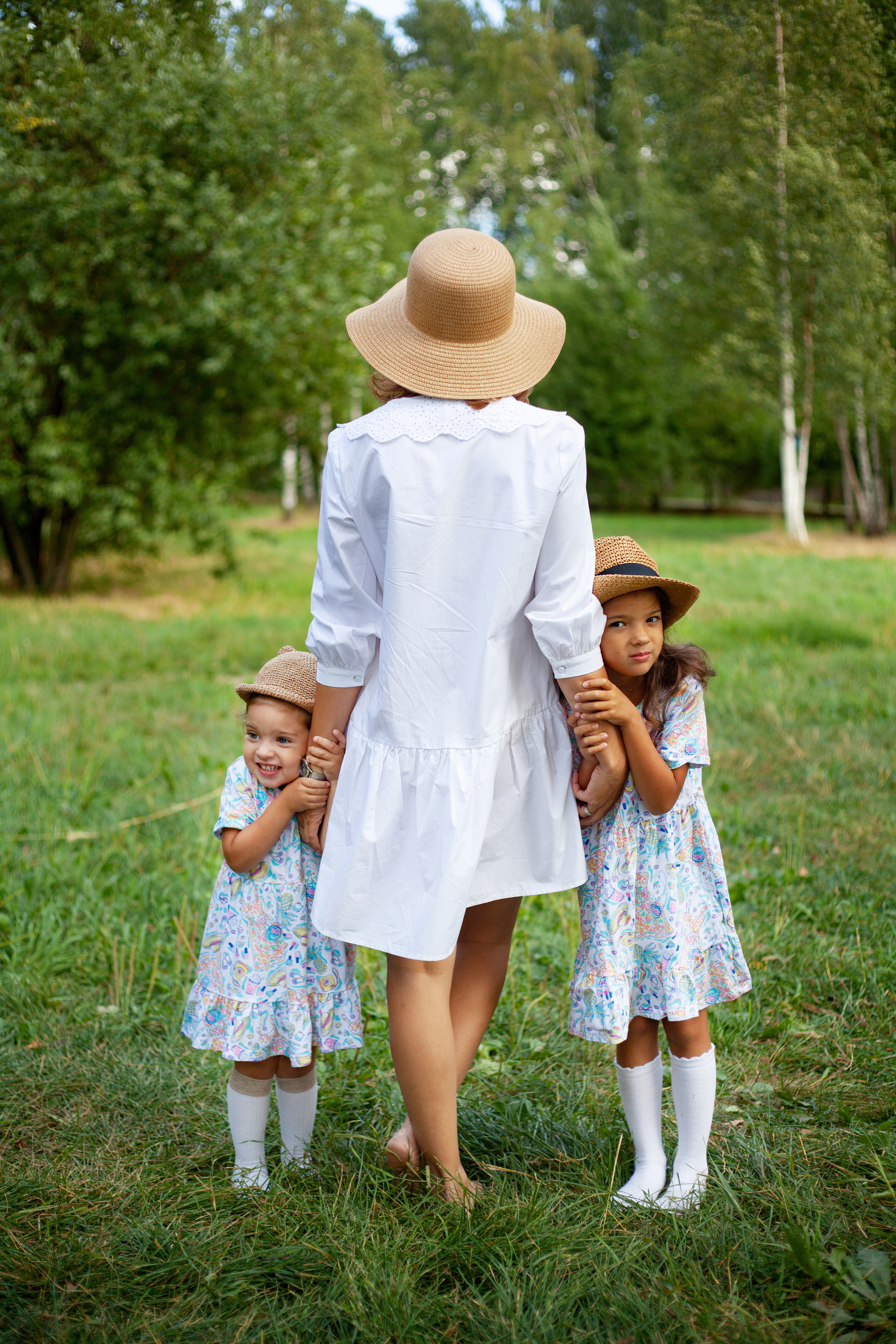 Семейный летник фотопикник у дома. Детский и контент фотограф Надя Волкова Санкт-Петербург