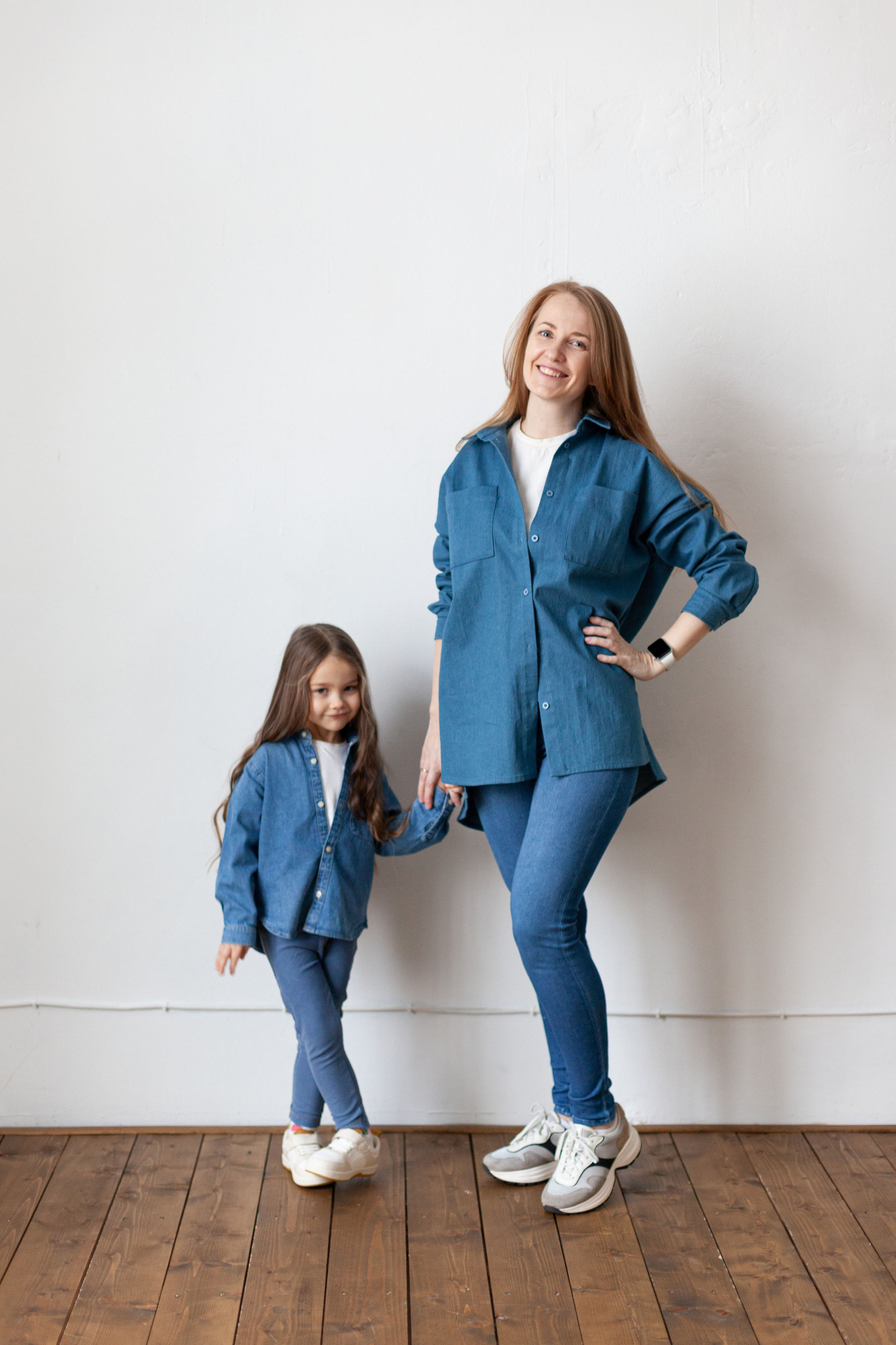 Студийная фотосессия мамы и дочки. Детский и контент фотограф Надя Волкова Санкт-Петербург