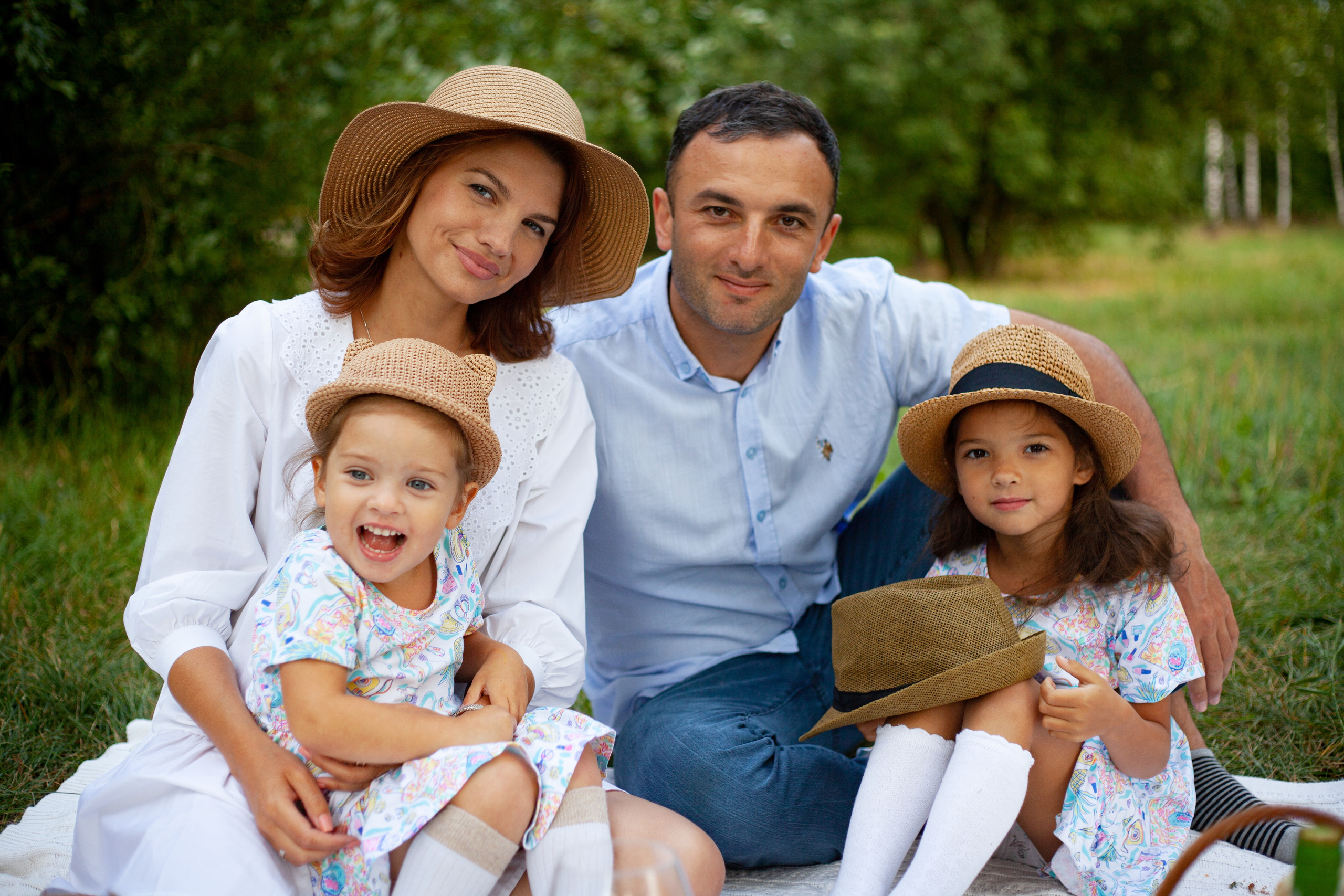 Семейный летник фотопикник у дома. Детский и контент фотограф Надя Волкова Санкт-Петербург