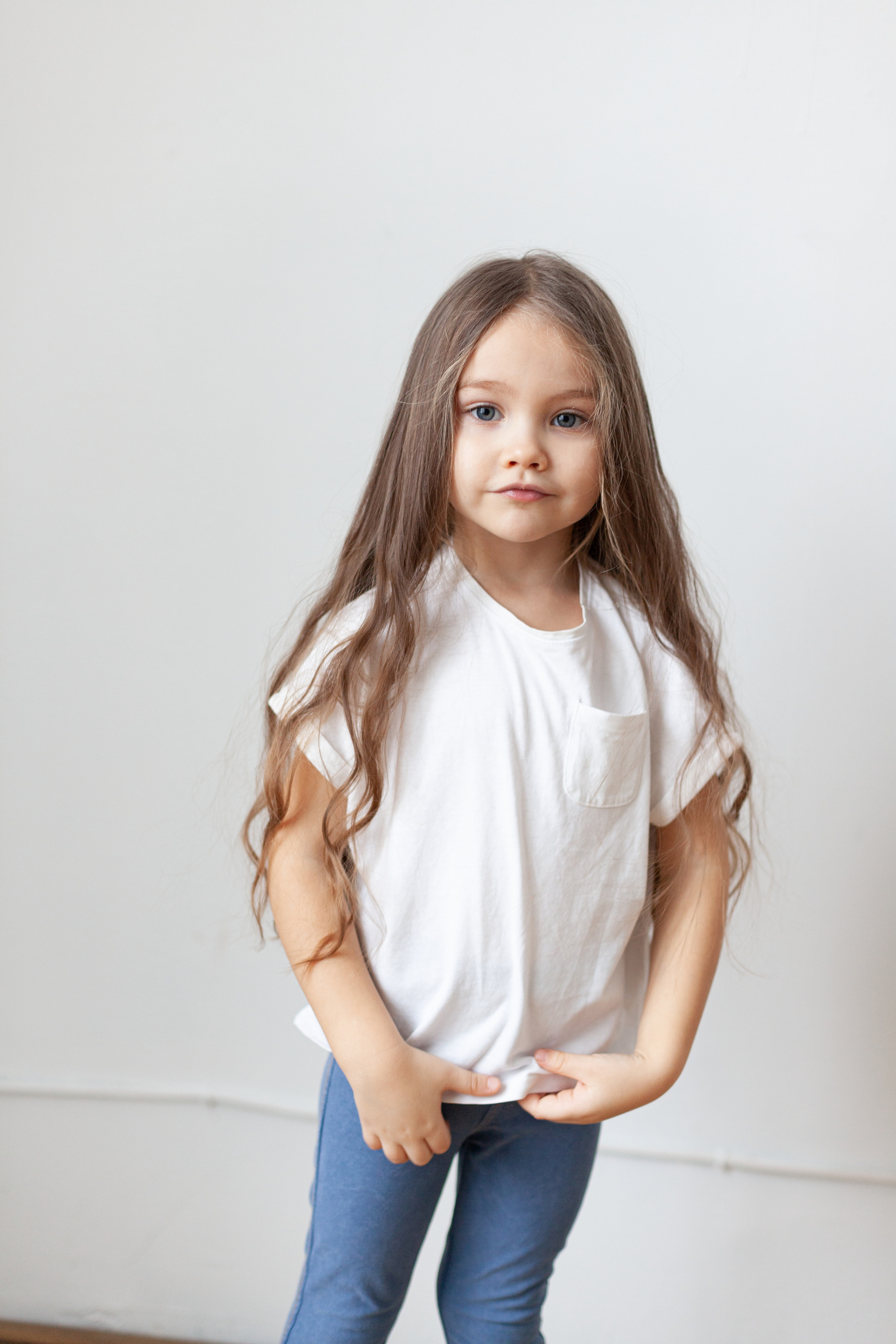 Студийная фотосессия мамы и дочки. Детский и контент фотограф Надя Волкова Санкт-Петербург