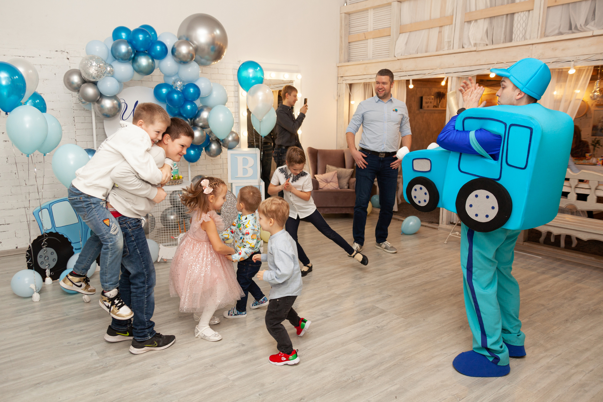 День рождения Ильи, 2 годика. Детский и контент фотограф Надя Волкова Санкт-Петербург