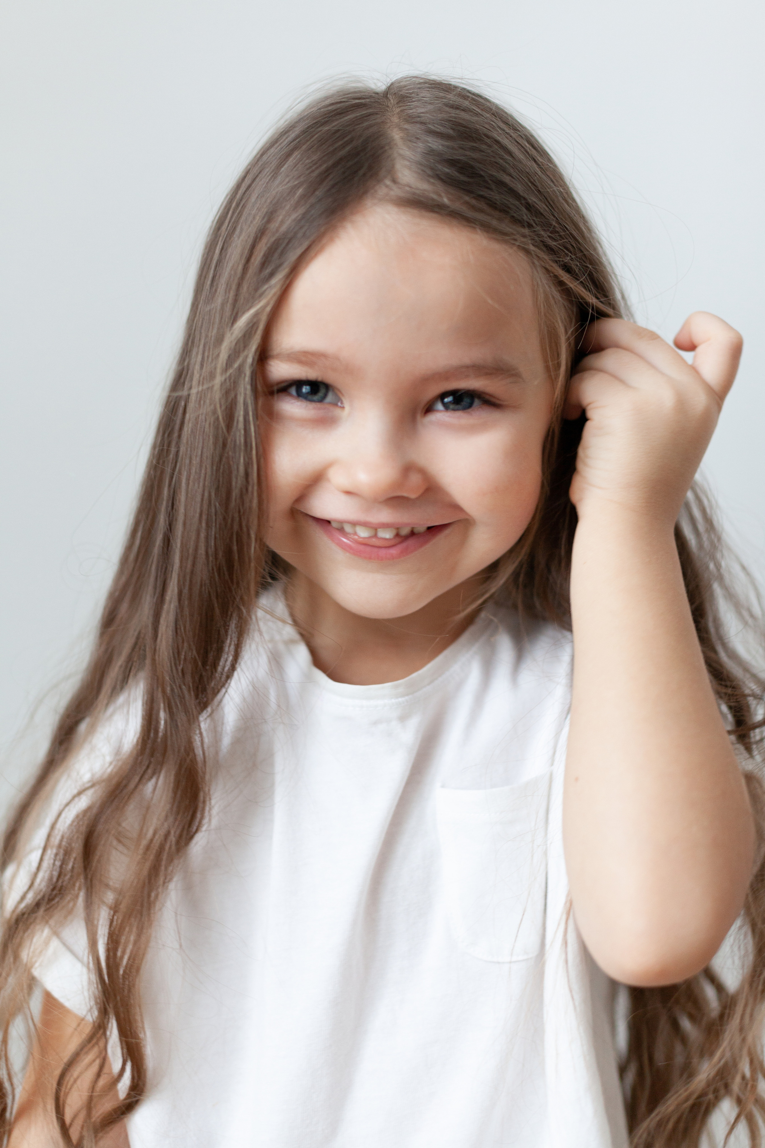 Студийная фотосессия мамы и дочки. Детский и контент фотограф Надя Волкова Санкт-Петербург