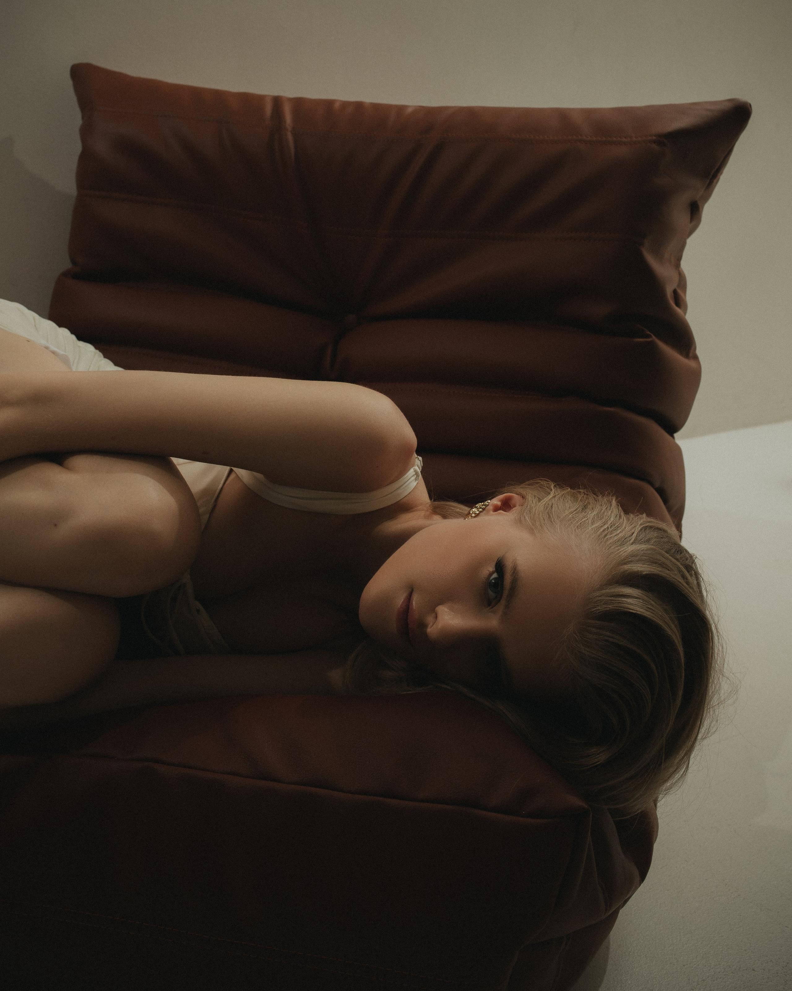 Александра. Фотограф в Москве и Сургуте Алла Лесовая. Снимаю каталог для брендов и индивидуальные портреты для людей