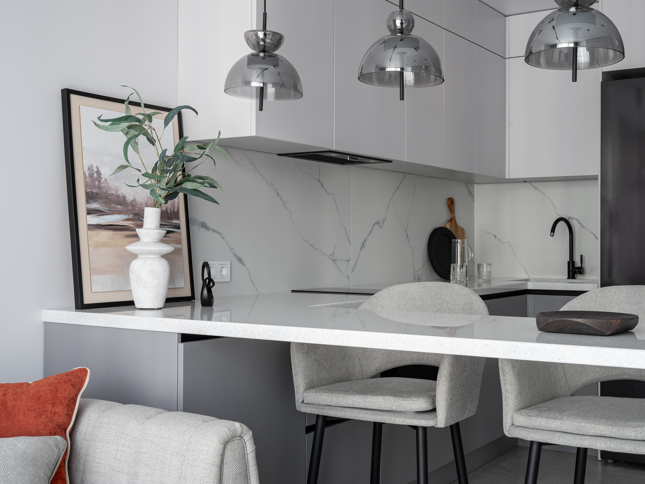 Дизайн проект Марии и Эдгарда Мухаметшины. Интерьерный фотограф в Сочи Элина Габриелян