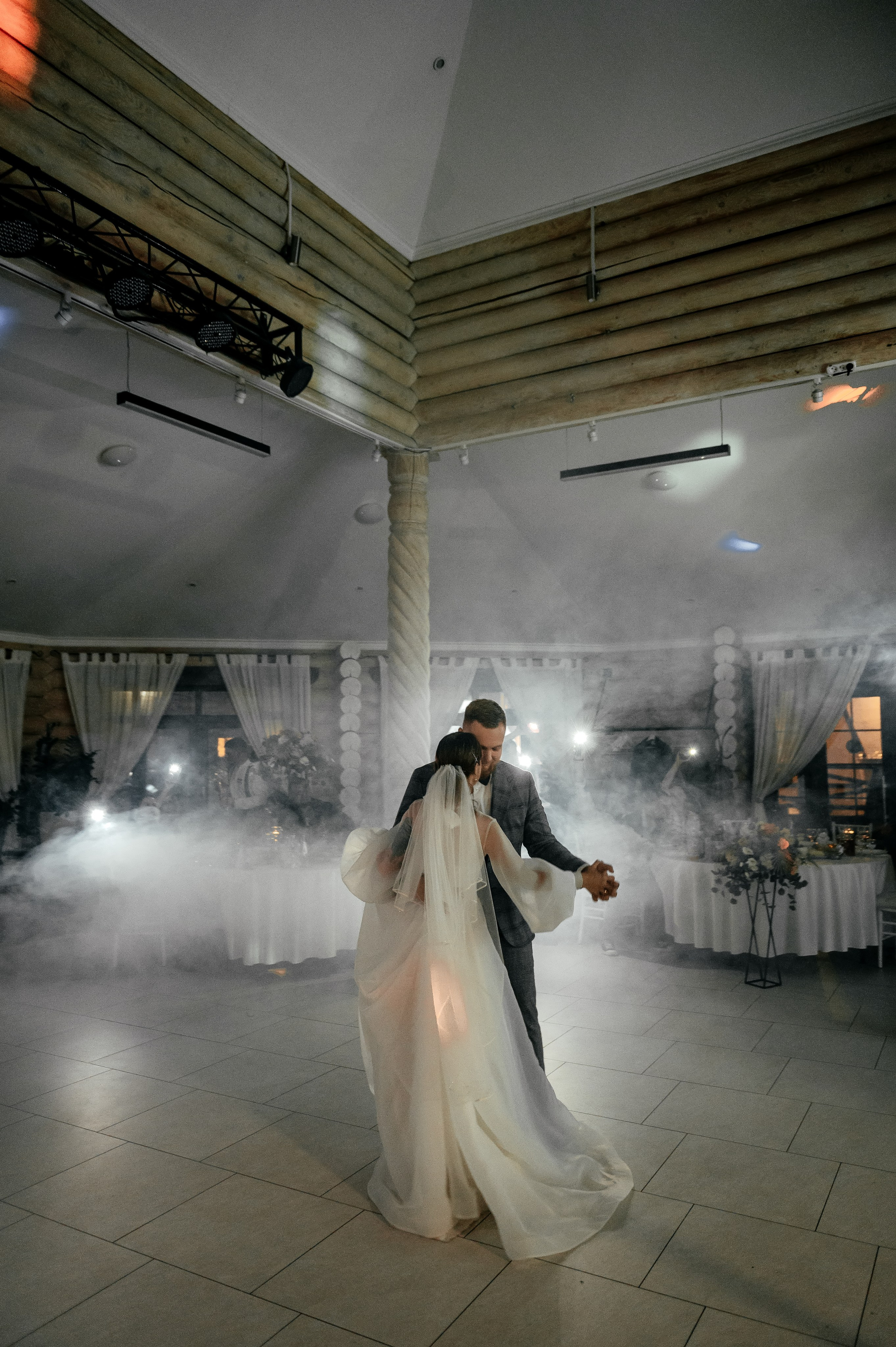 Дождик свадьбе не помеха! Гребнево, Барин. Свадебный и семейный фотограф Виктория Носачёва. Щелково, Москва и МО