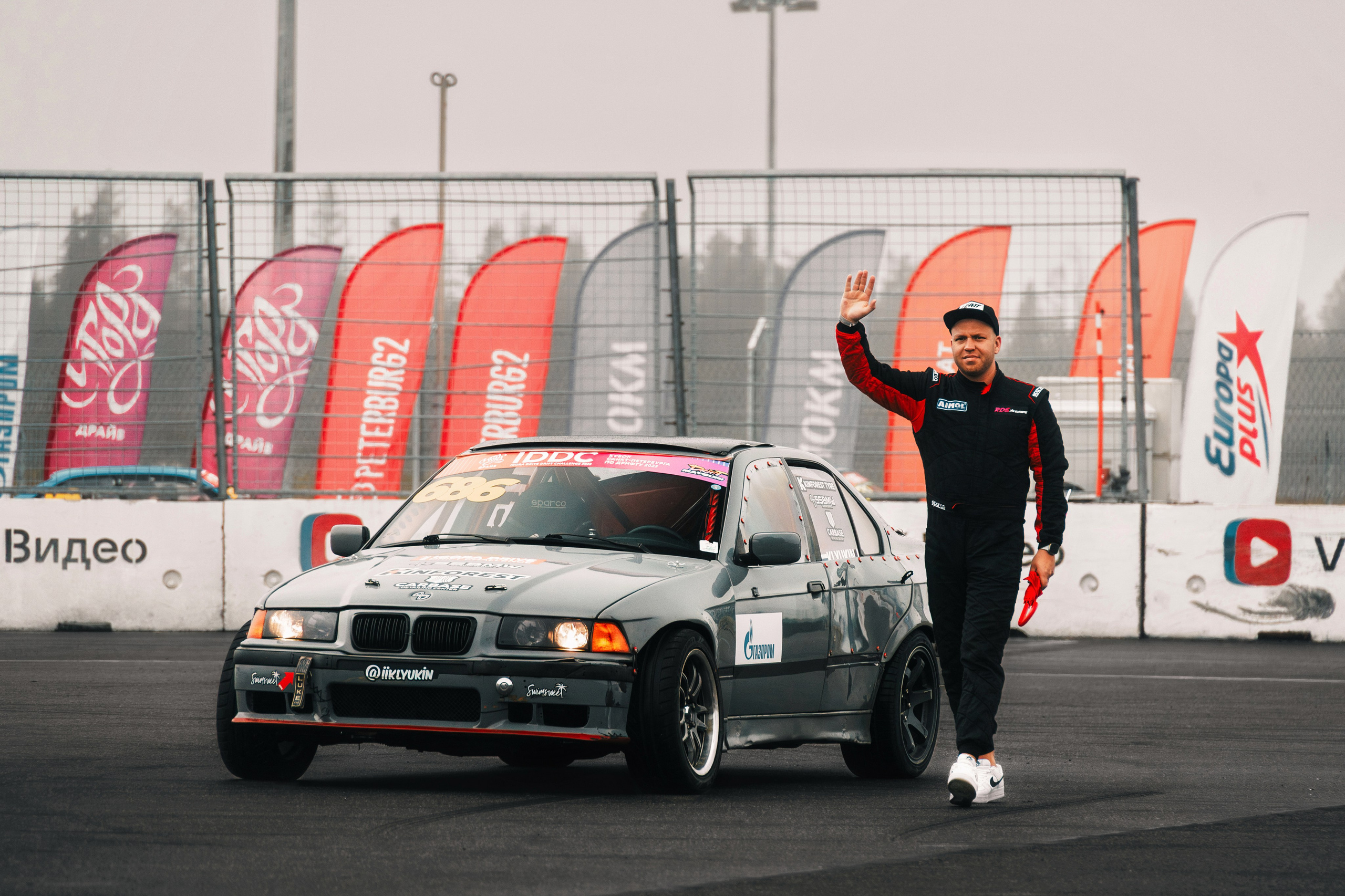 IDDC Этап 2: Бетонный Колизей и блогеры в деле