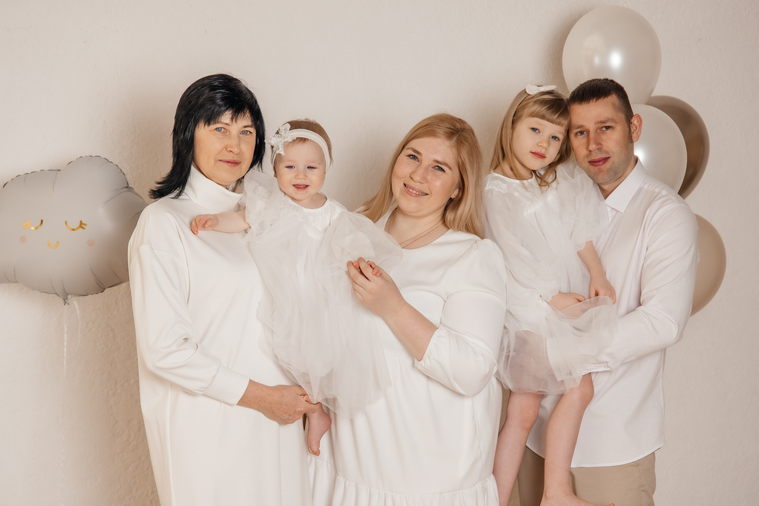 1 годик Есении. Профессиональный фотограф Кристина Искусных. Талдом- Москва