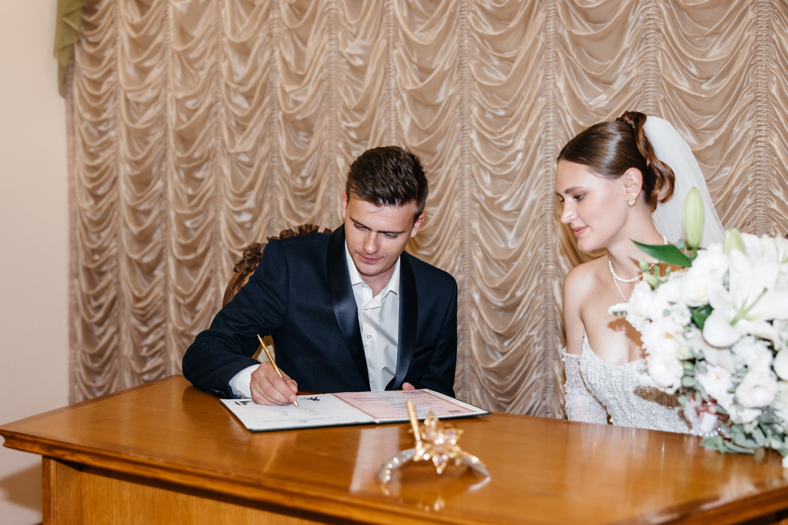 Анонс свадьбы Алины и Сергея. Новый Херсонес. Свадебный фотограф в Крыму и Севастополе Ольга Баскакова