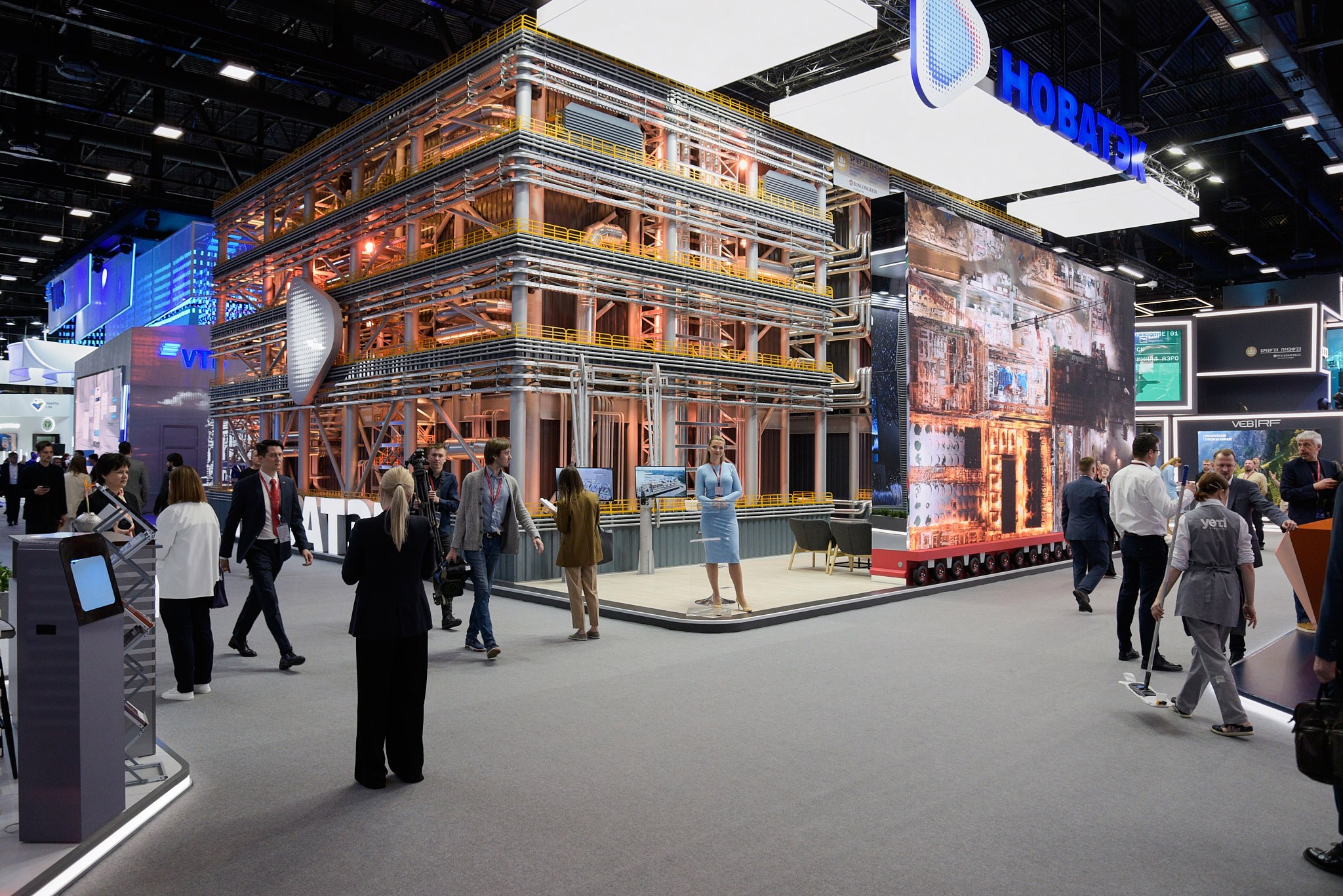 Пмэф 2023. Иван Ступа, репортажный фотограф в Санкт-Петербурге и Ленинградской области