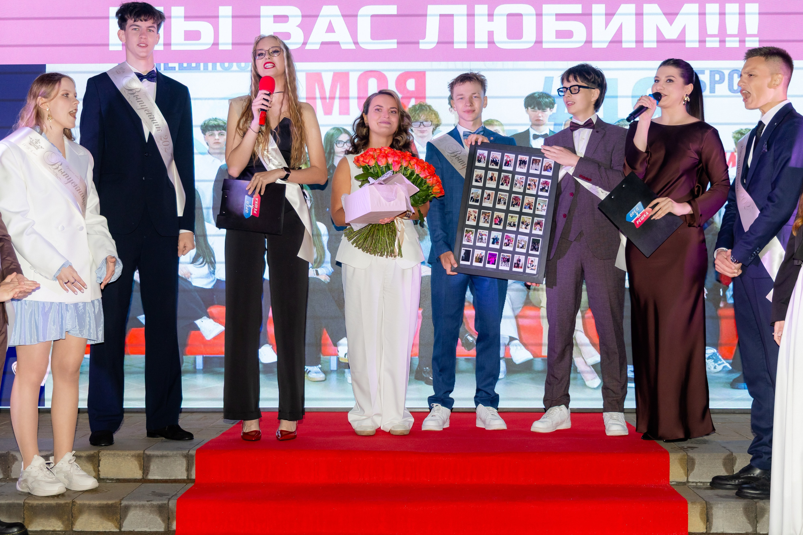 Школьный выпускной 2025 год в Минске, Беларуси. Свадебный фотограф в Минске/Беларуси Сергей Спиридонов