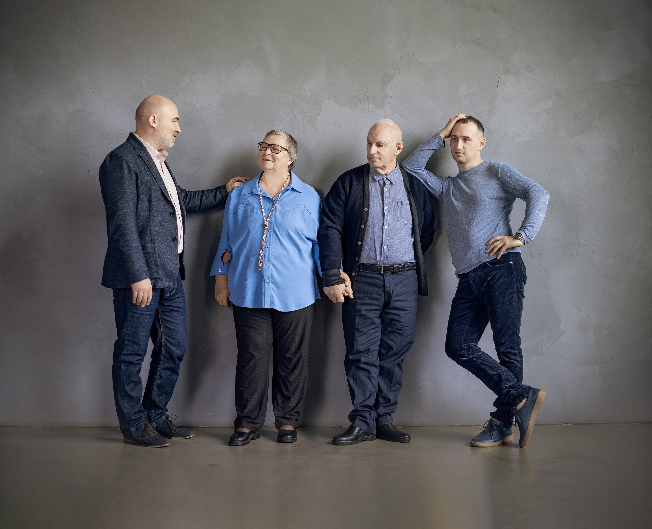 Сьемка поколений. Фотографы крещения/венчания  Красноярск Татьяна и Вячеслав Переваловы