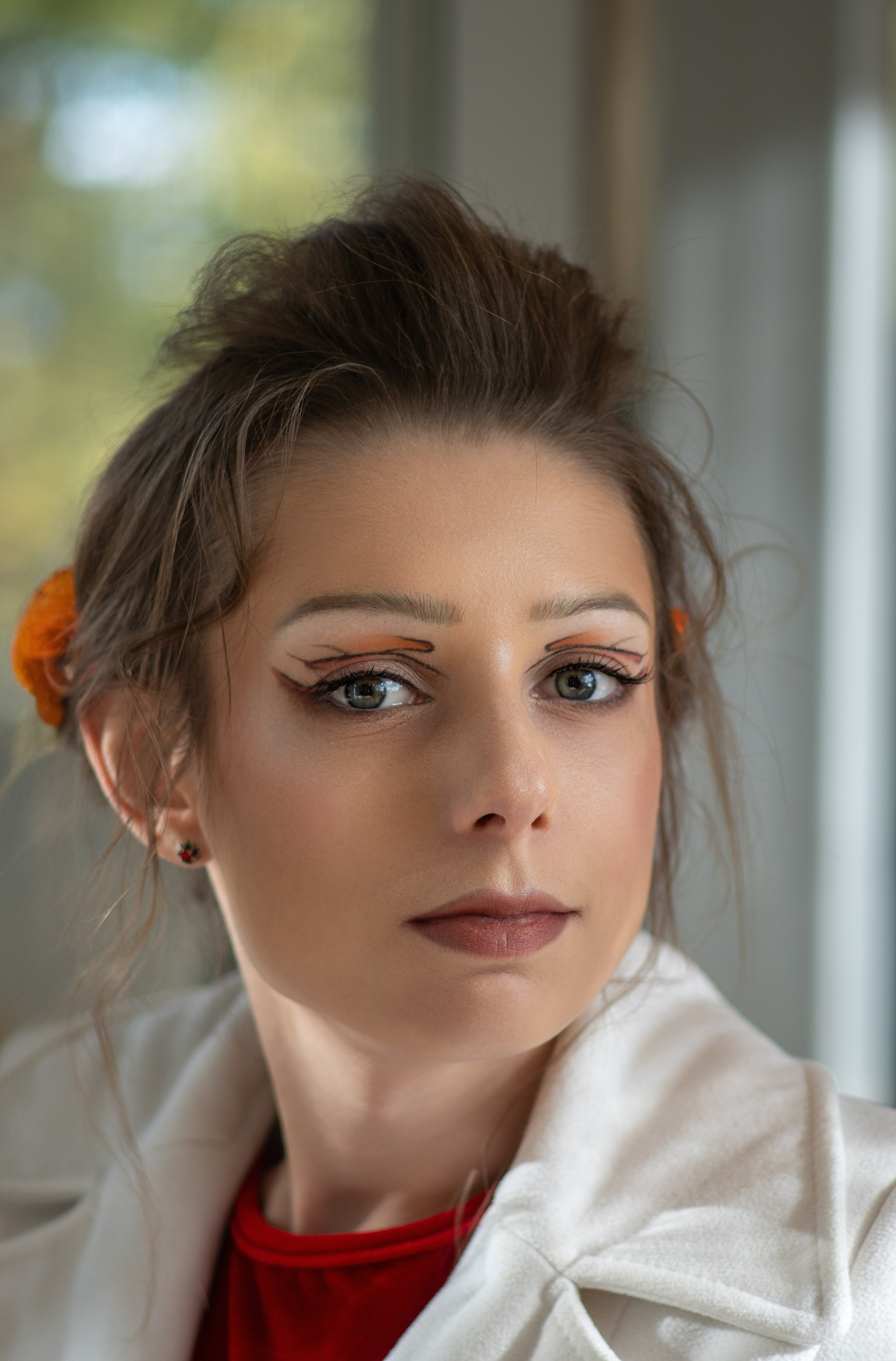 Лена с рябиной. Семейный и детский фотограф Антон Зорин