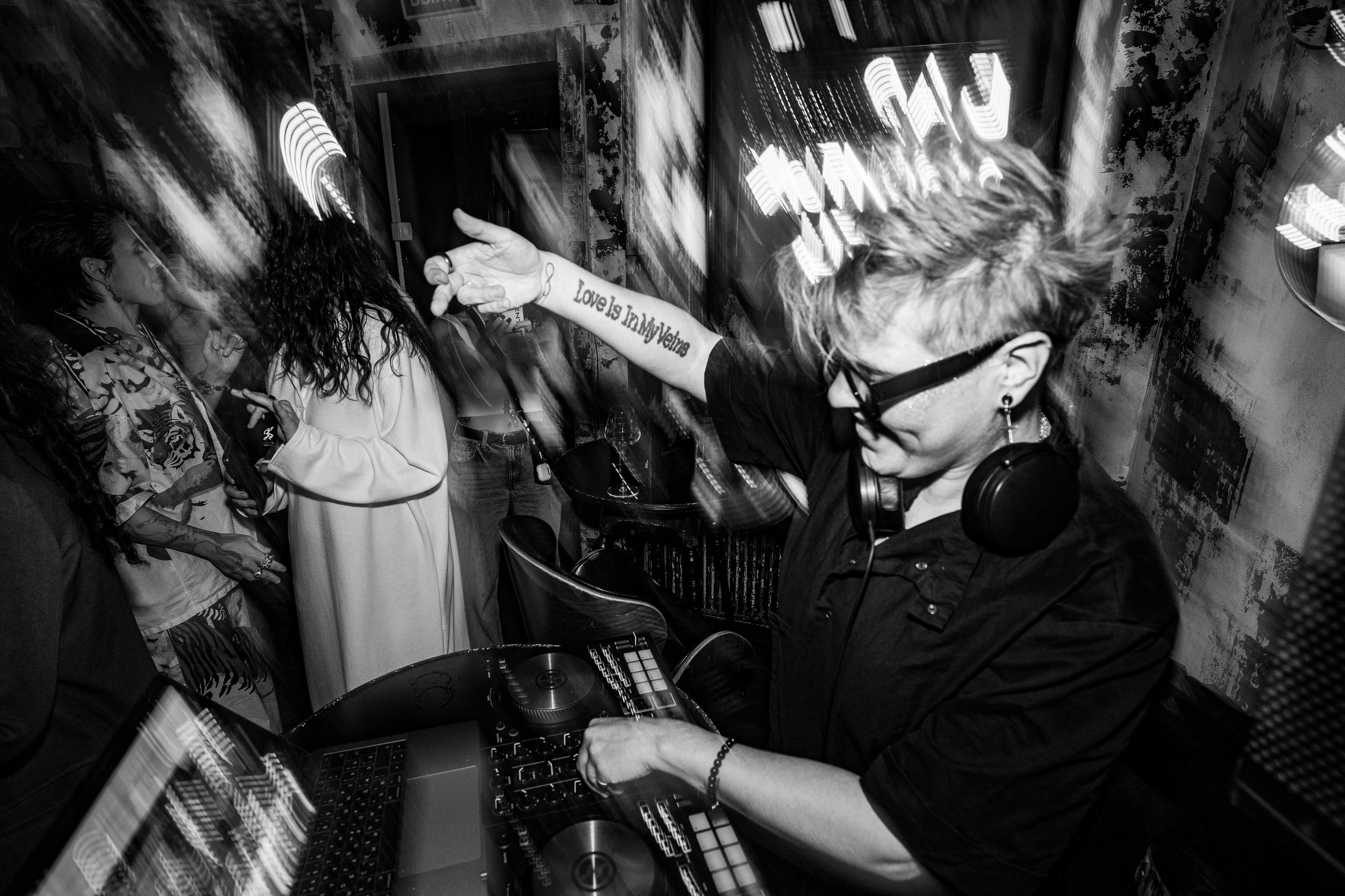 Бар разбитых сердец. Last summer party. Концертный и репортажный фотограф в Санкт-Петербурге Слава Пахомов