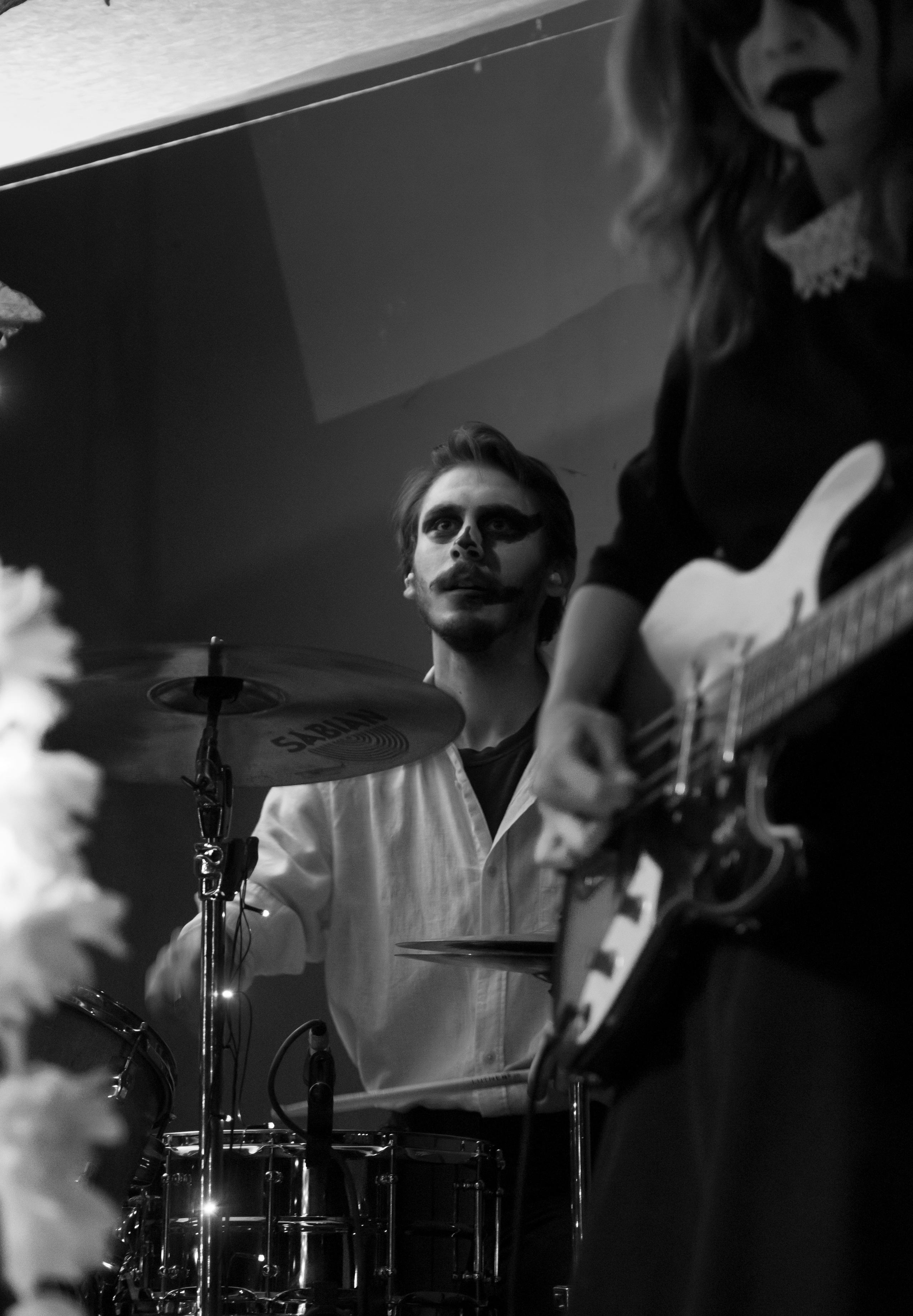 Муз. группа «Кабельщик». Сандра Ковалева | ЧБ фотограф