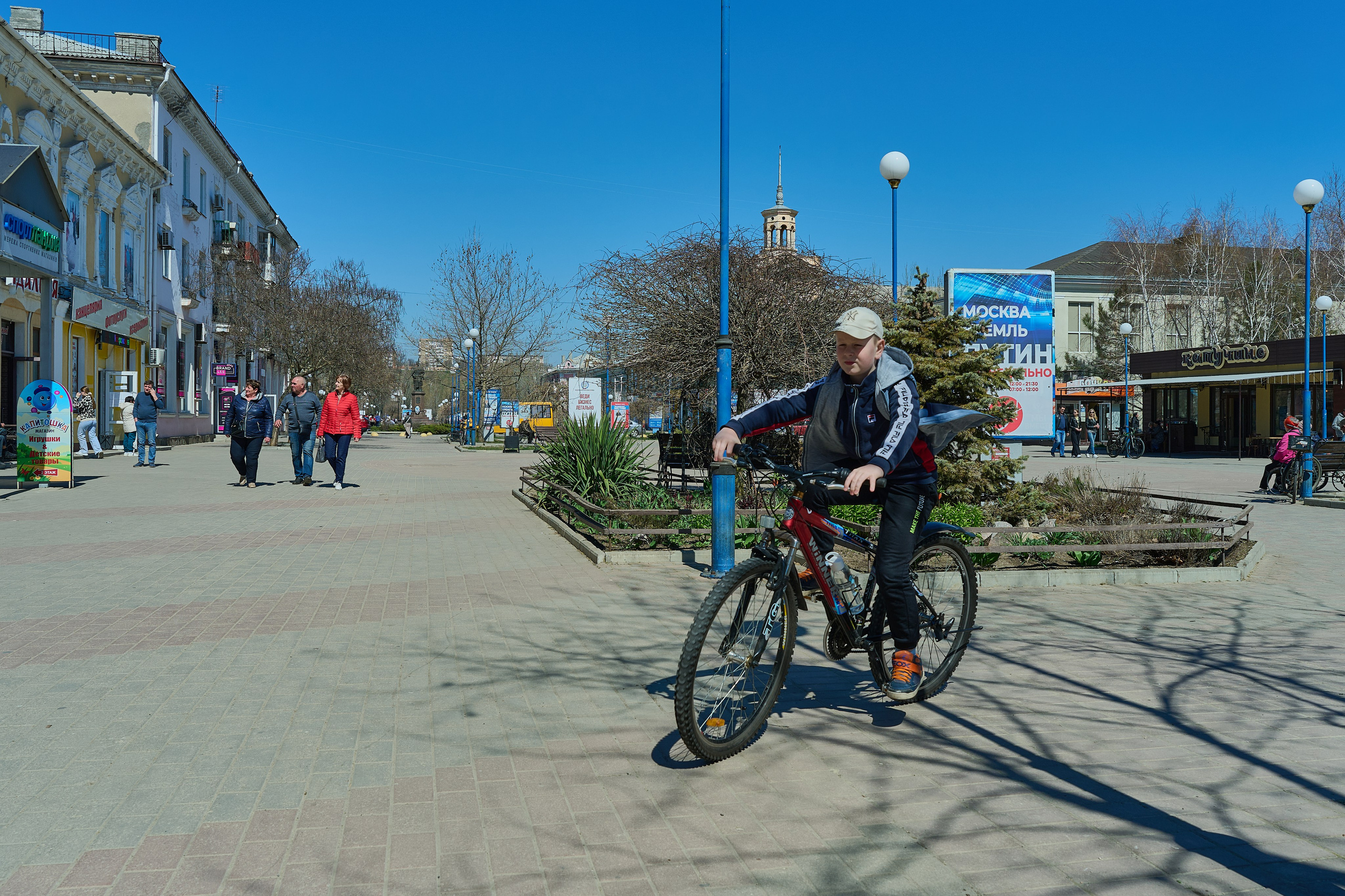 Бердянск. Апрель 2024. Фотограф Роман Адлер