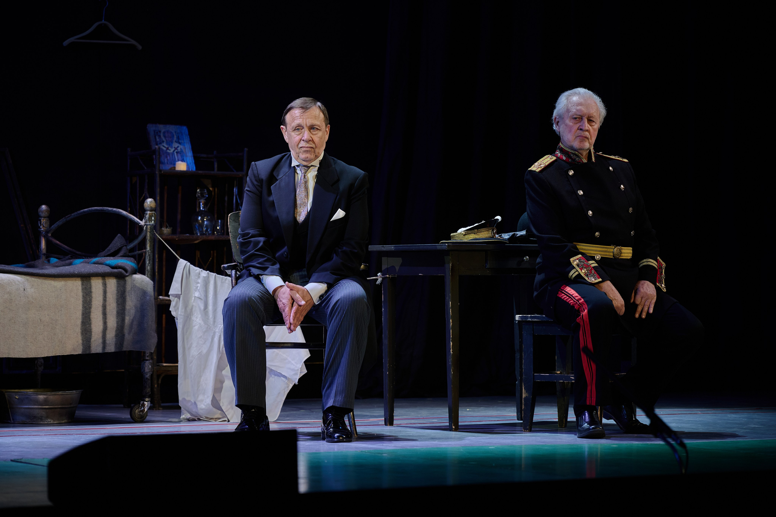 Спектакль «Товарищ». Фотограф Роман Адлер