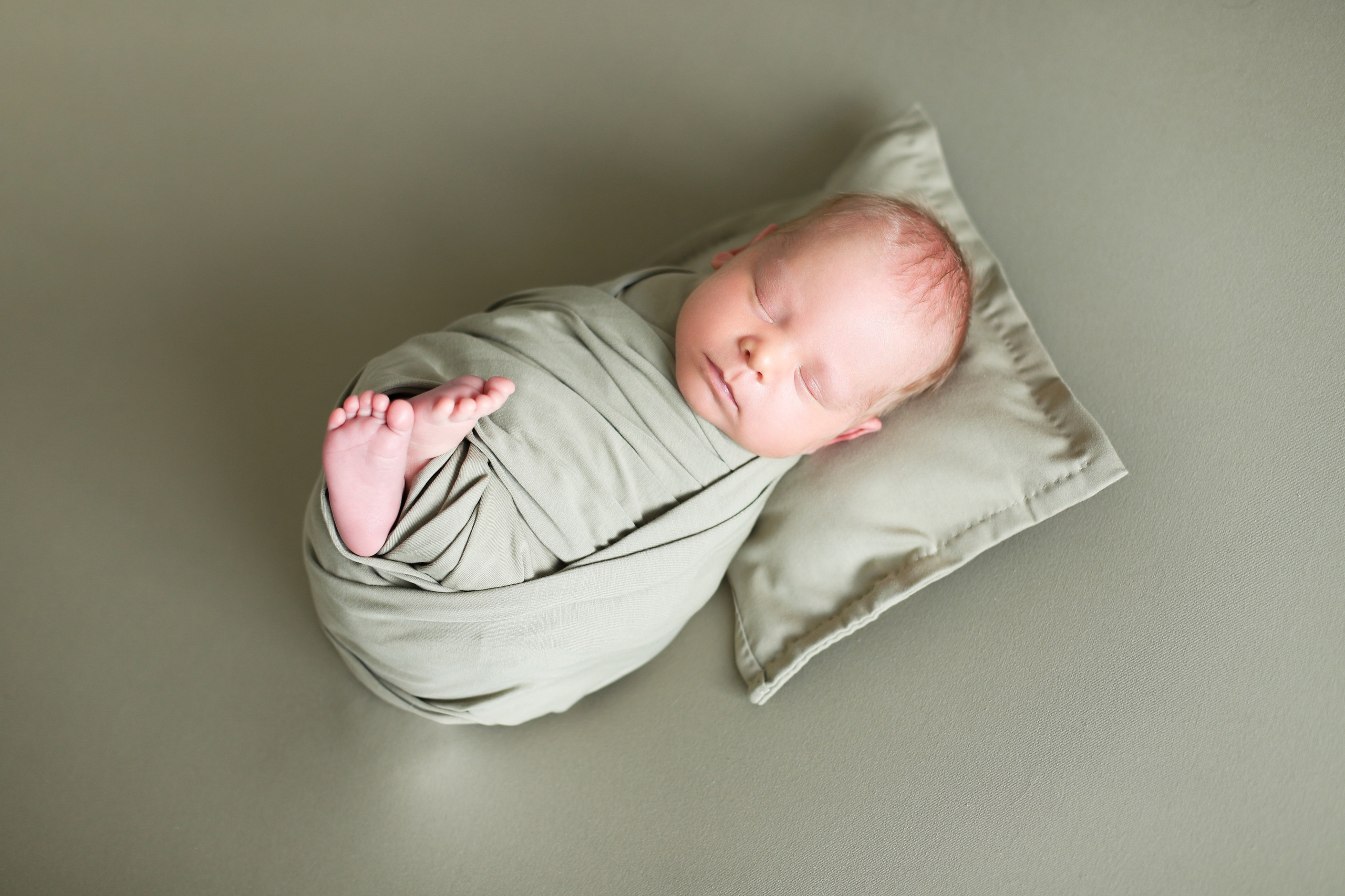 Мини съемка новорожденные мальчики. Ирина Кан Фотограф новорожденных в Екатеринбурге