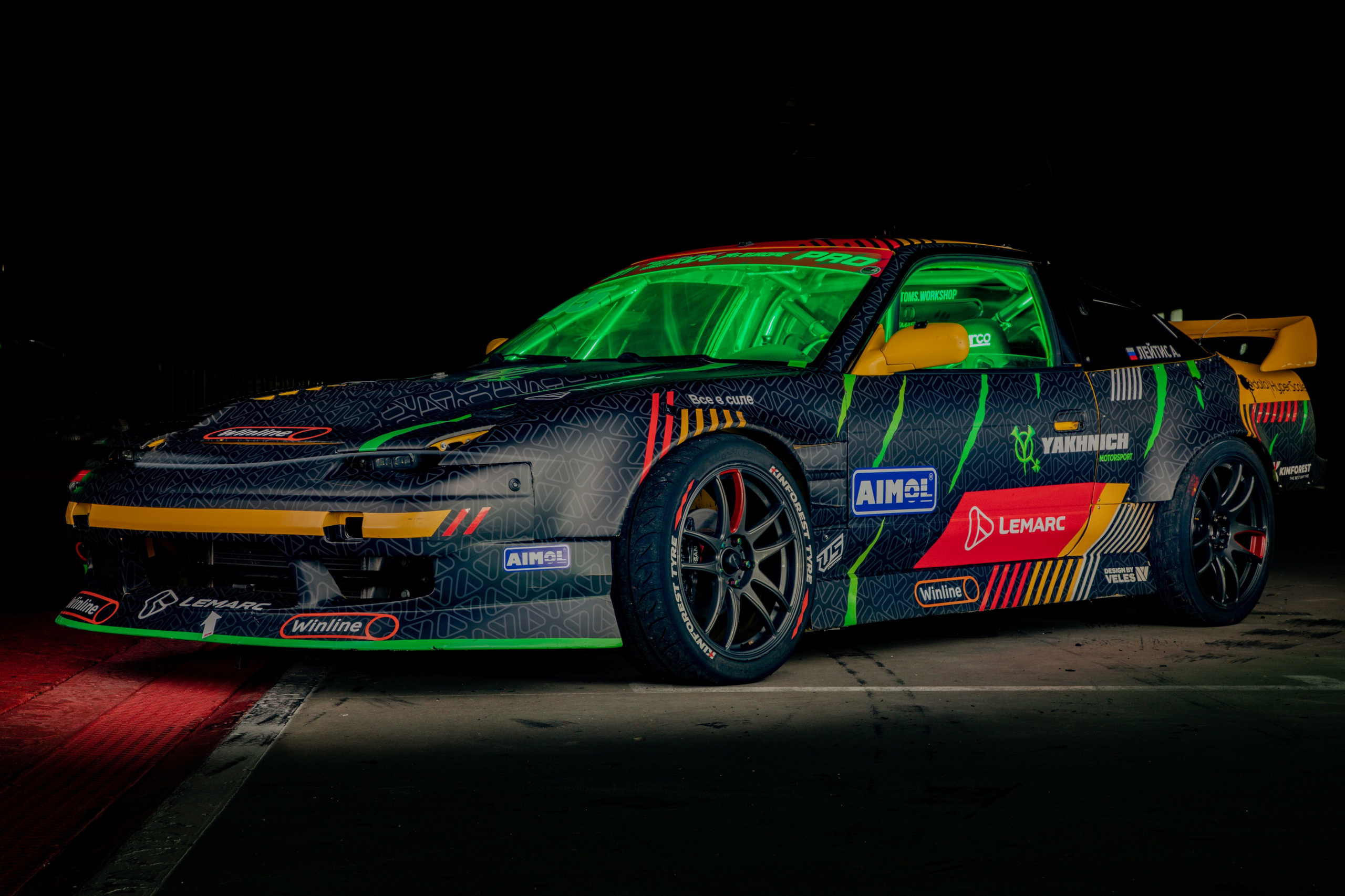 Авто в огнях. Спортивный фотограф в Сочи Красной поляне Сергей Канада