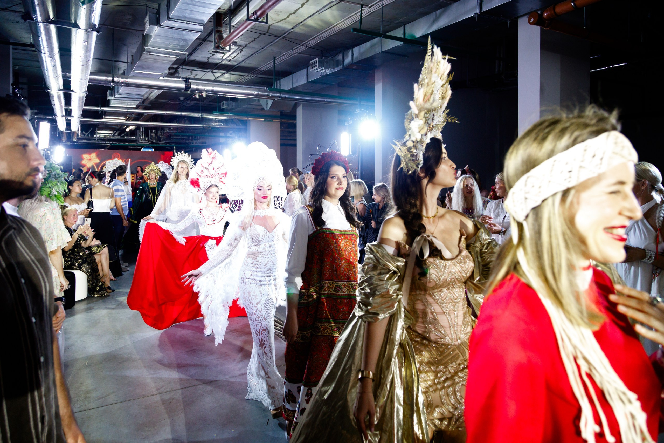 «Русский код» в ЖК Маяковский. Бизнес фотограф в Новосибирске Александр Рощин